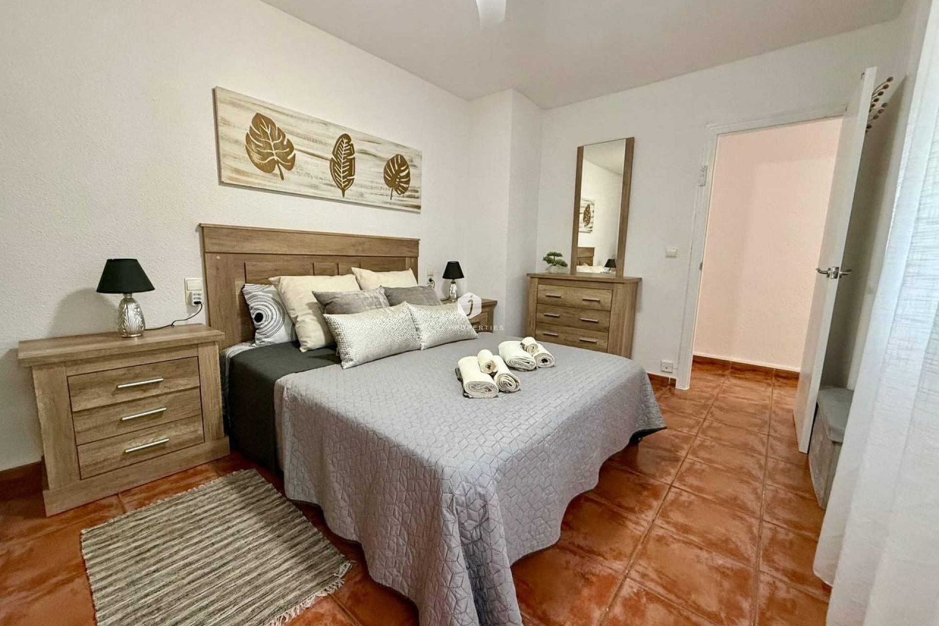 Z drugiej ręki - Mieszkanie w bloku -
Torrevieja - Playa del Cura