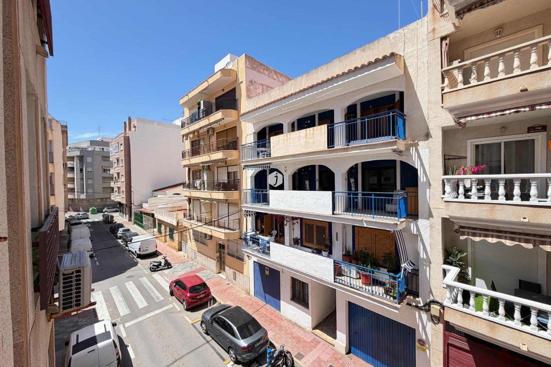 Z drugiej ręki - Mieszkanie w bloku -
Torrevieja - Playa del Cura