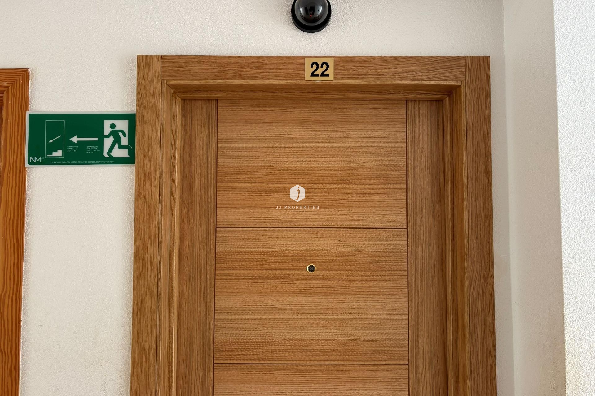 Z drugiej ręki - Mieszkanie w bloku -
Torrevieja - Playa del Cura