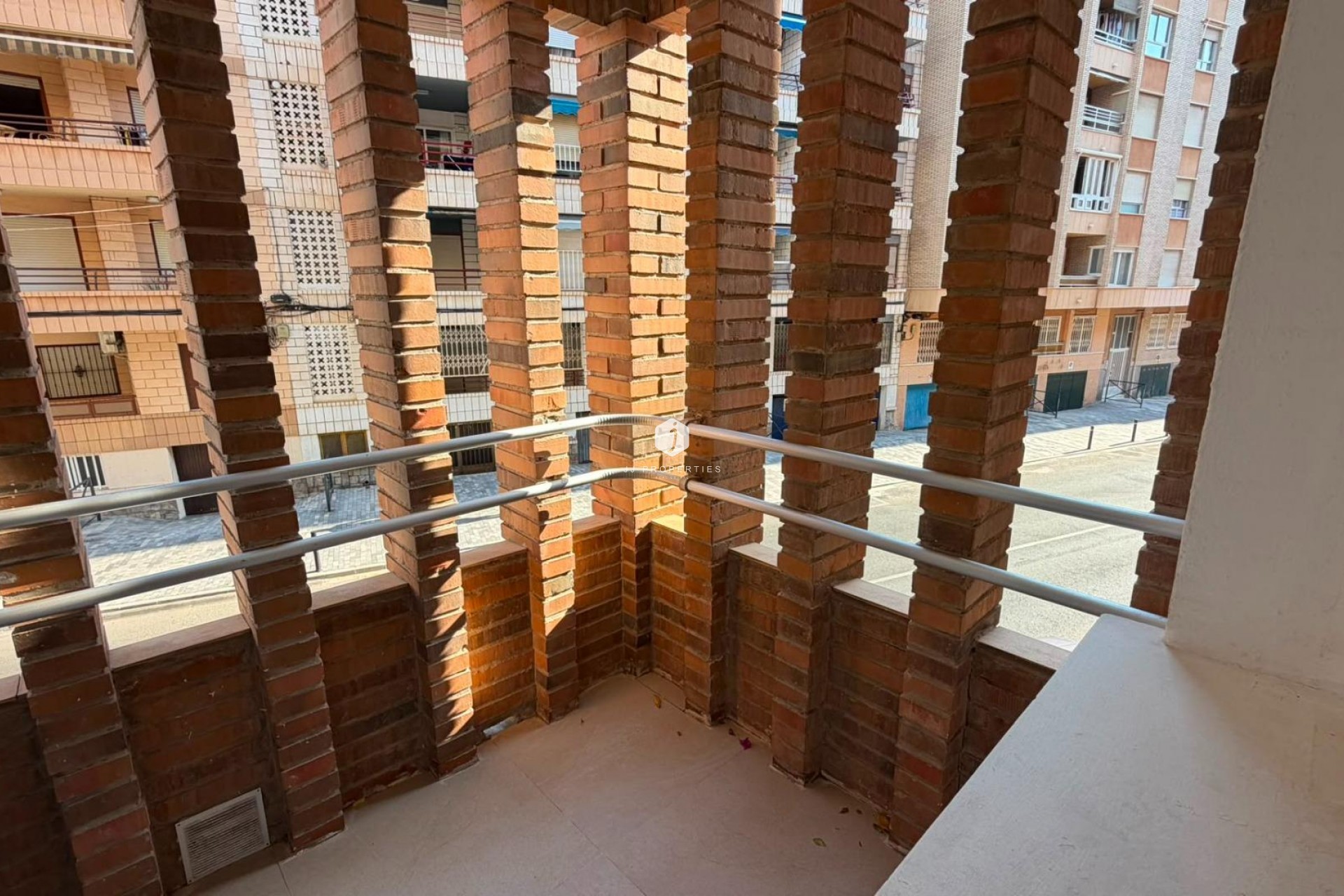 Z drugiej ręki - Mieszkanie w bloku -
Torrevieja - Playa del Cura