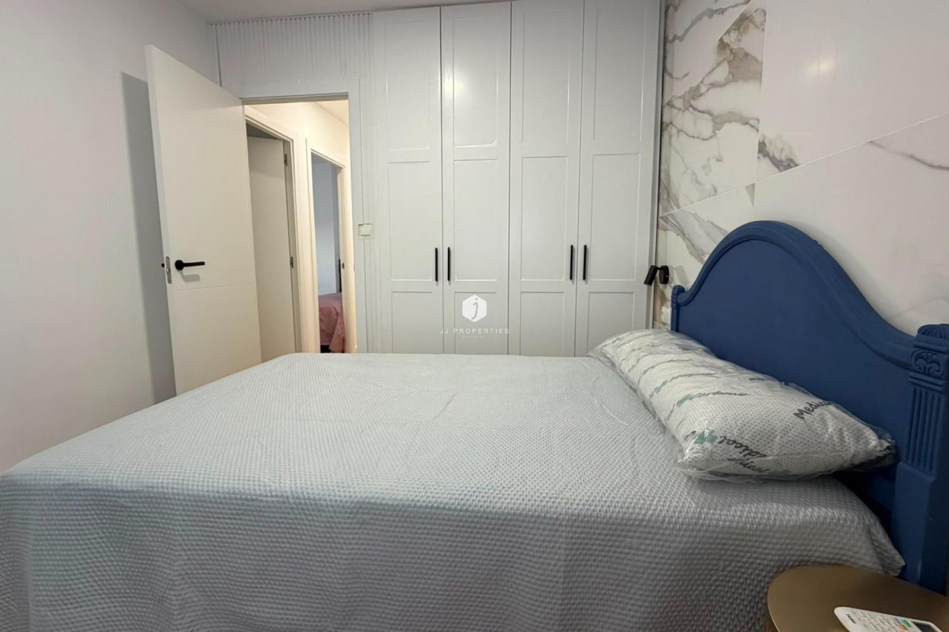 Z drugiej ręki - Mieszkanie w bloku -
Torrevieja - Playa del Cura