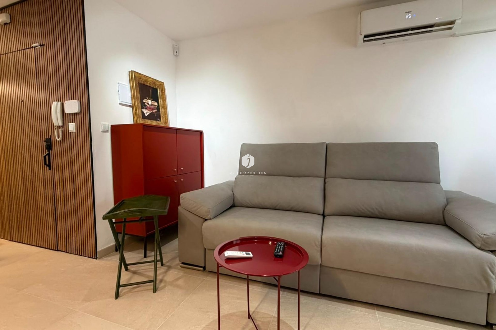 Z drugiej ręki - Mieszkanie w bloku -
Torrevieja - Playa del Cura