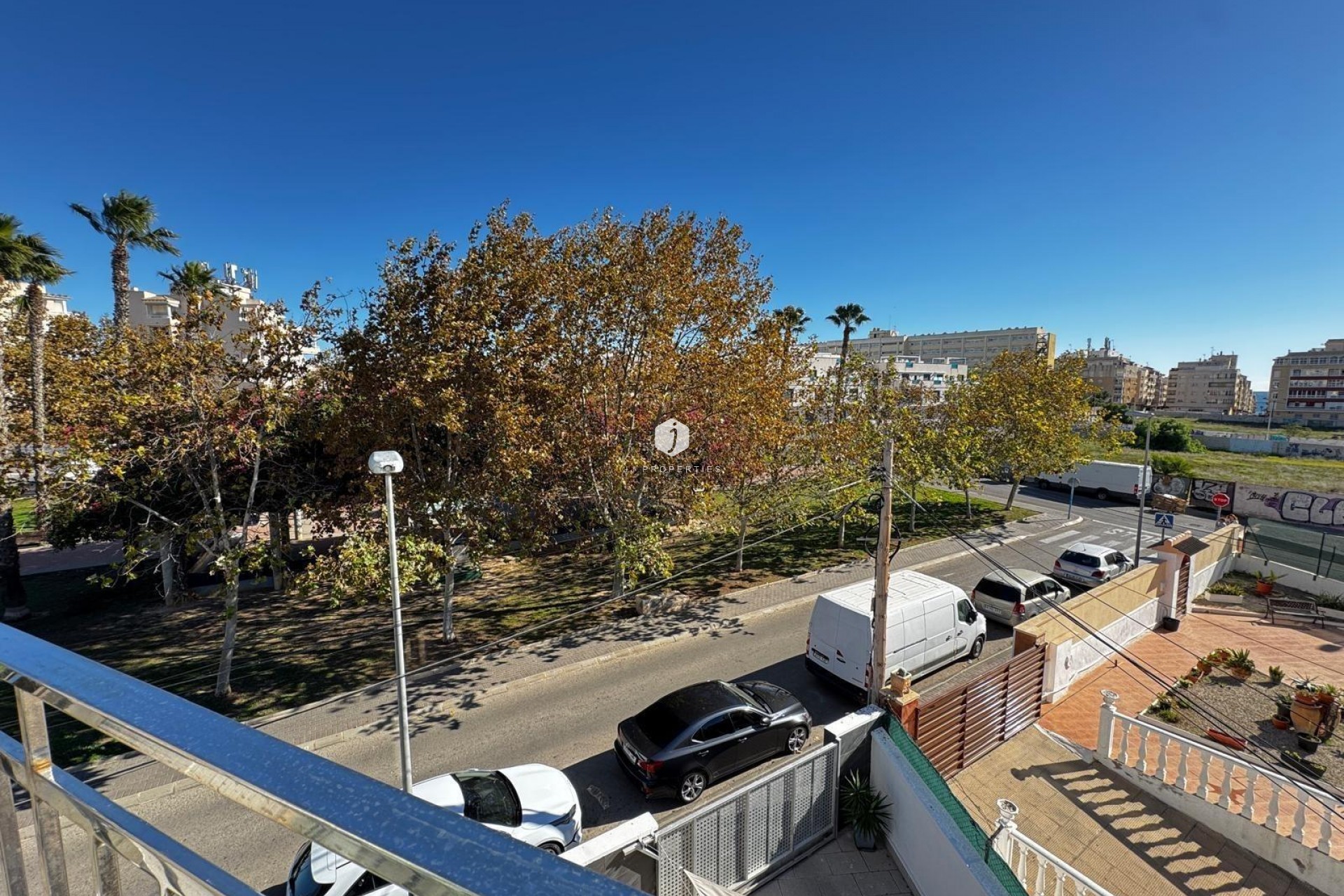 Z drugiej ręki - Mieszkanie w bloku -
Torrevieja - Playa del Cura