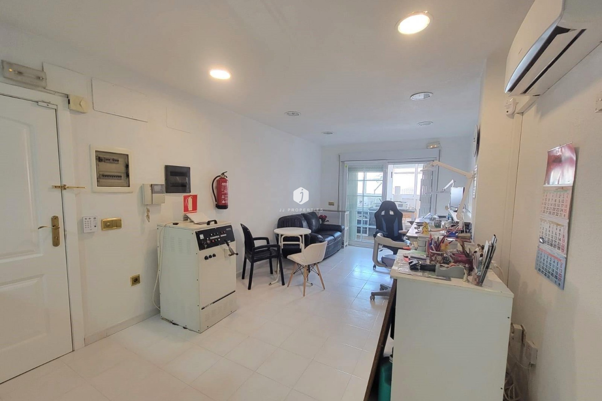 Z drugiej ręki - Mieszkanie w bloku -
Torrevieja - Playa del Cura