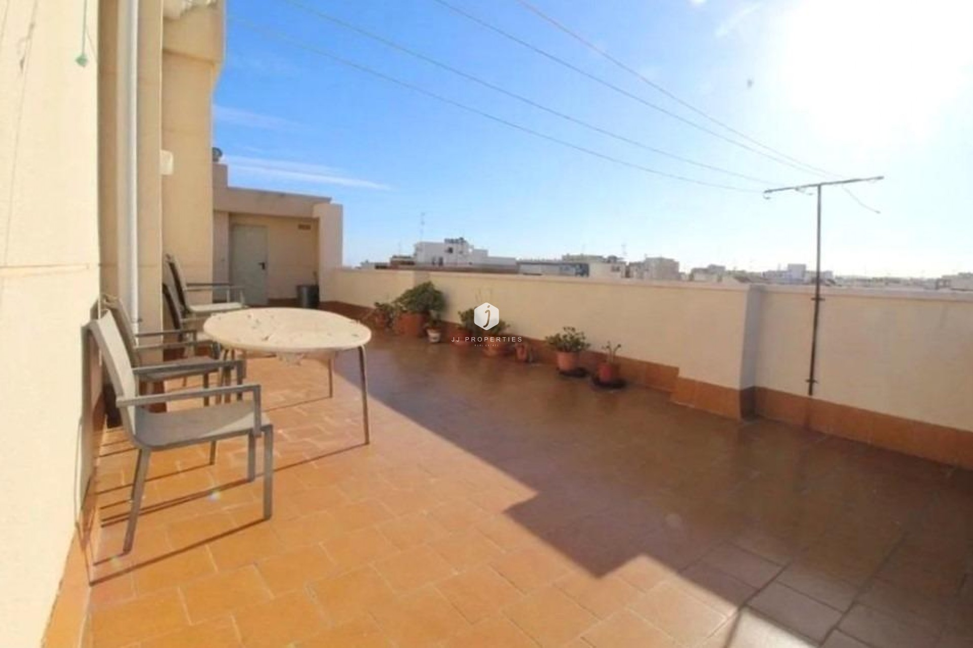 Z drugiej ręki - Mieszkanie w bloku -
Torrevieja - Playa del Cura