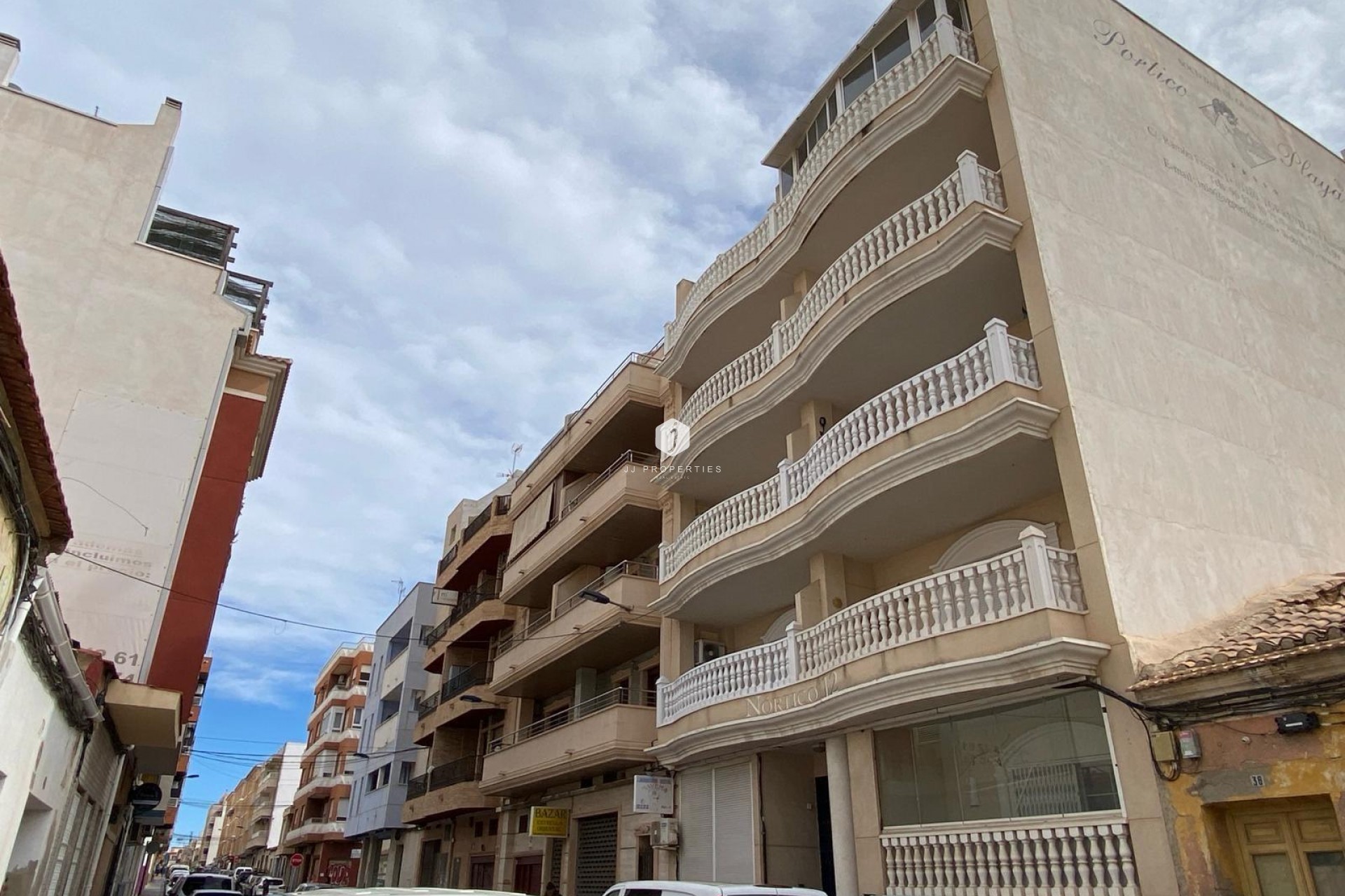 Z drugiej ręki - Mieszkanie w bloku -
Torrevieja - Playa del Cura
