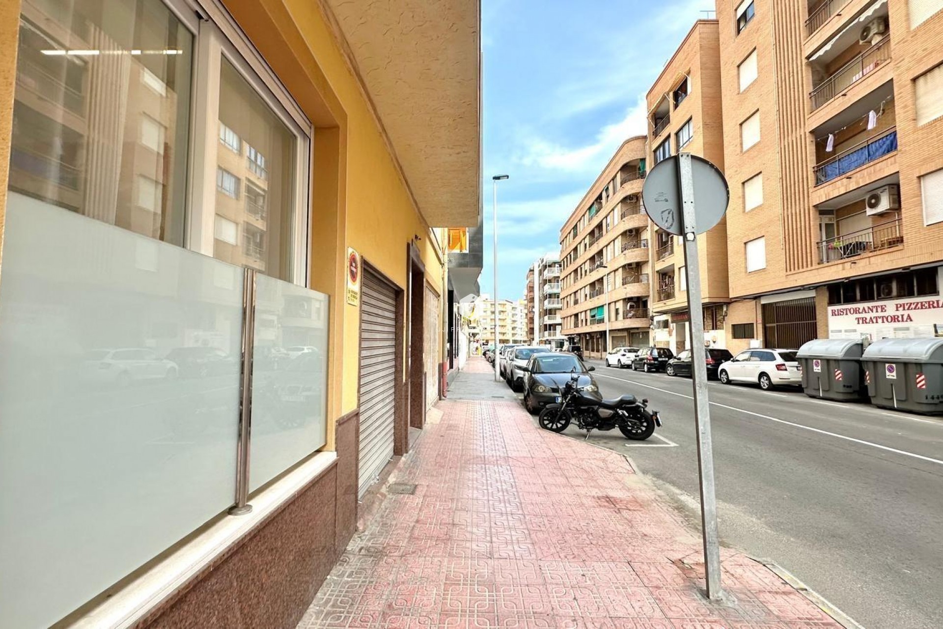 Z drugiej ręki - Mieszkanie w bloku -
Torrevieja - Playa del Cura