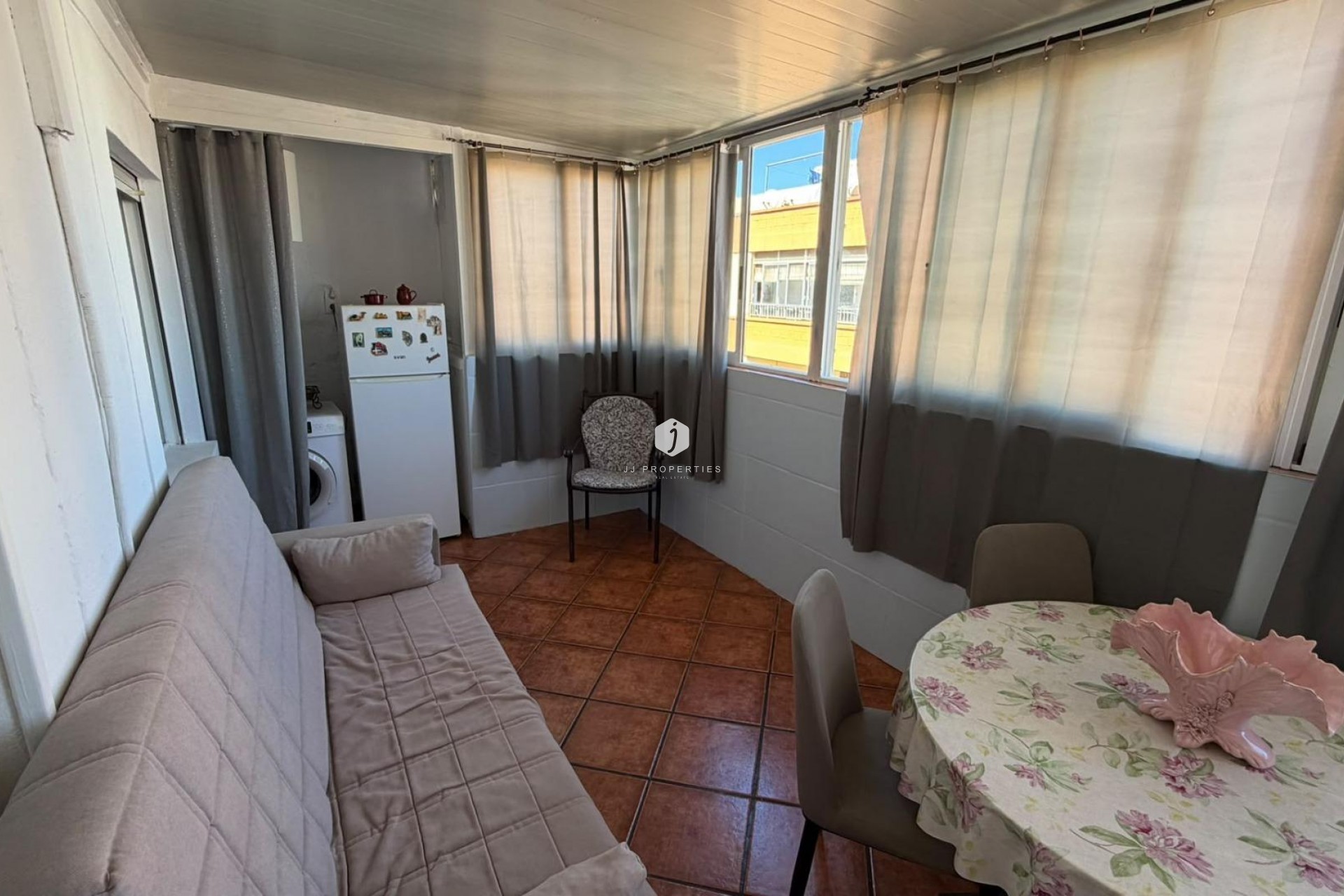 Z drugiej ręki - Mieszkanie w bloku -
Torrevieja - Playa del Cura