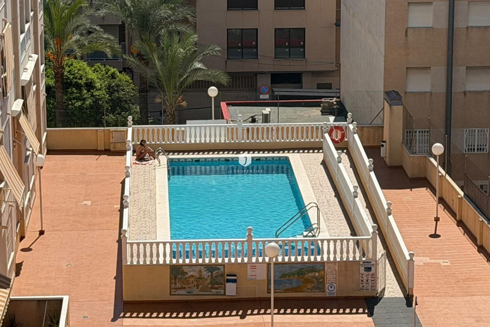 Z drugiej ręki - Mieszkanie w bloku -
Torrevieja - Playa del Cura