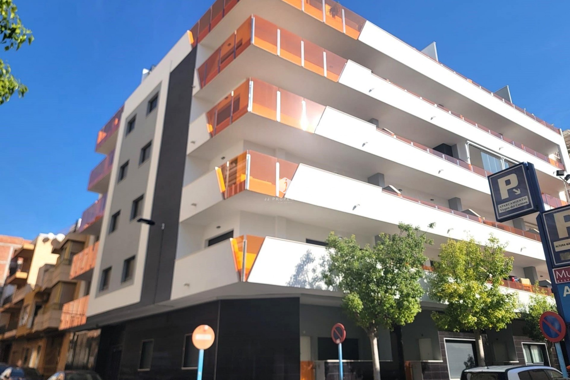 Z drugiej ręki - Mieszkanie w bloku -
Torrevieja - Playa del Cura
