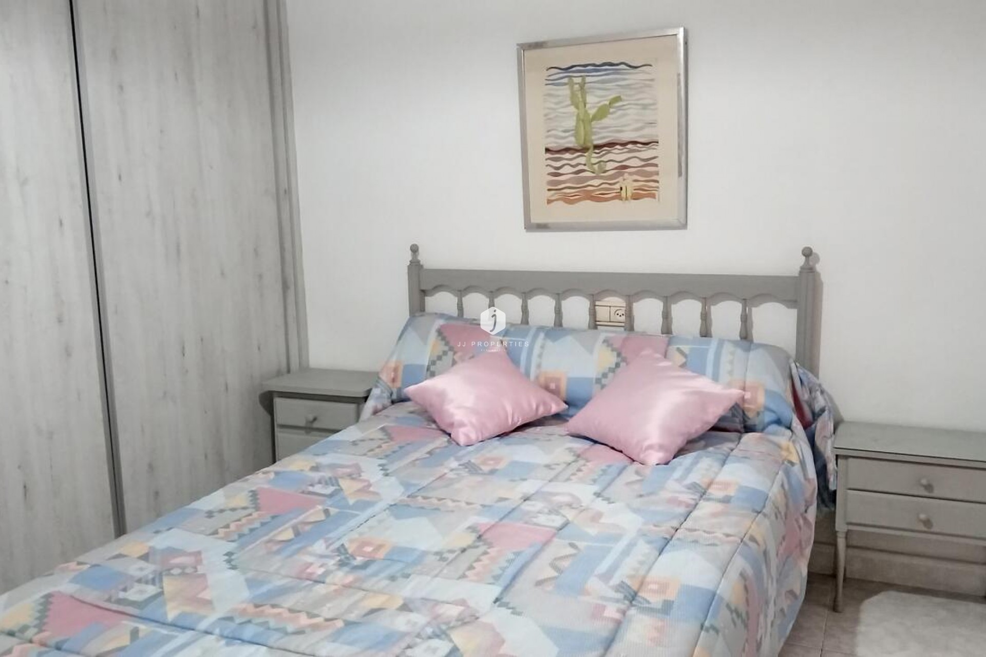 Z drugiej ręki - Mieszkanie w bloku -
Torrevieja - PLAYA LOS LOCOS