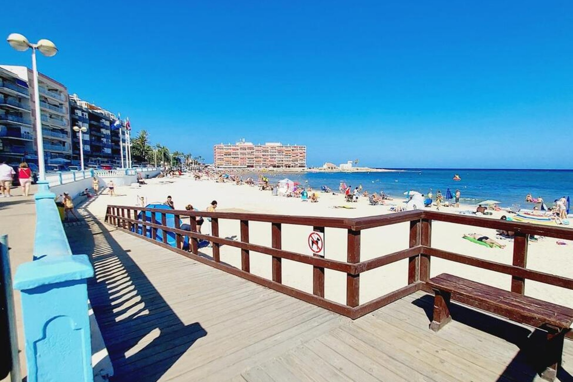 Z drugiej ręki - Mieszkanie w bloku -
Torrevieja - PLAYA LOS LOCOS