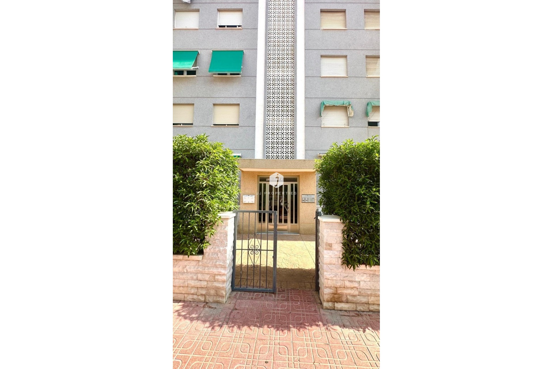 Z drugiej ręki - Mieszkanie w bloku -
Torrevieja - Punta prima