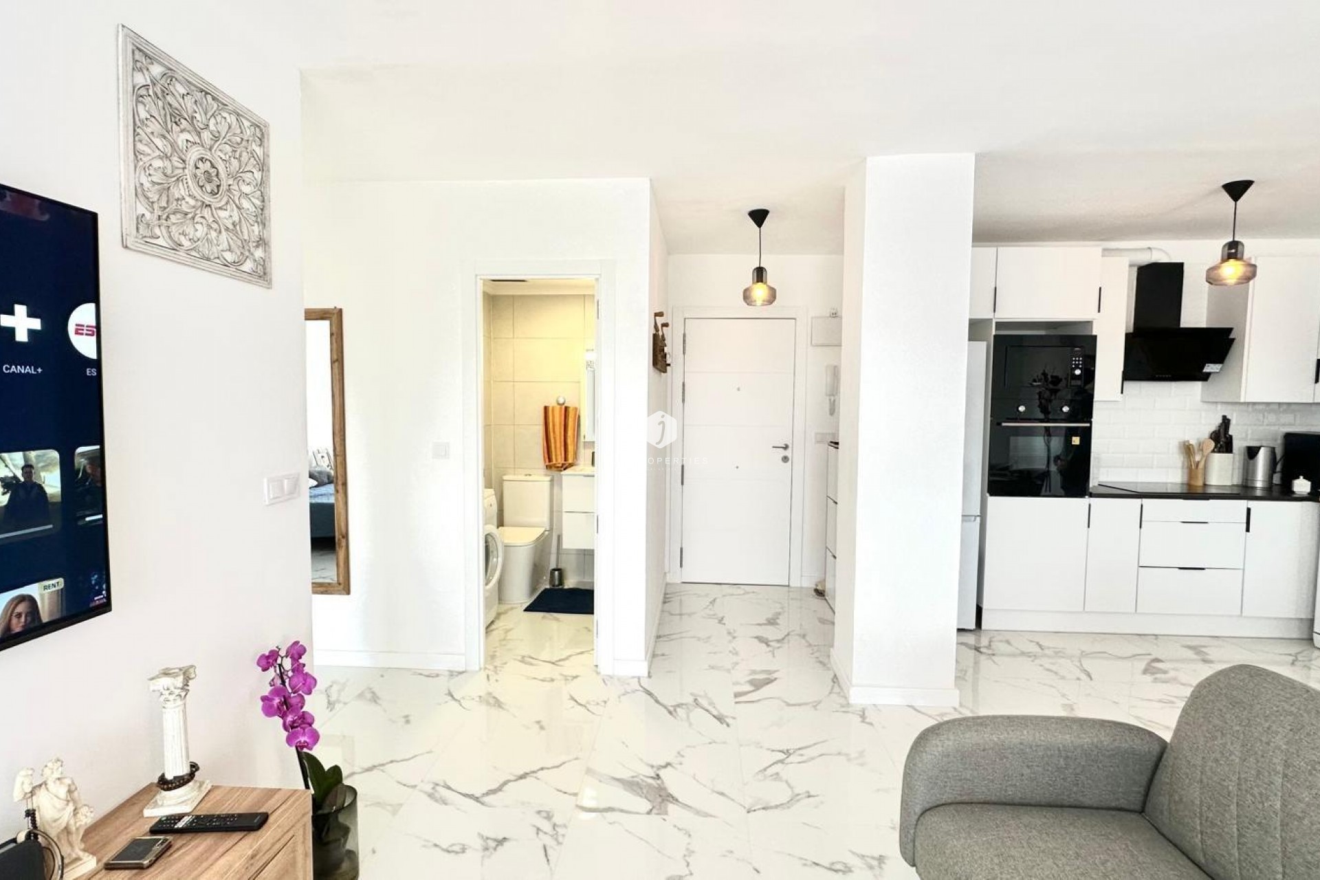 Z drugiej ręki - Mieszkanie w bloku -
Torrevieja - Punta prima