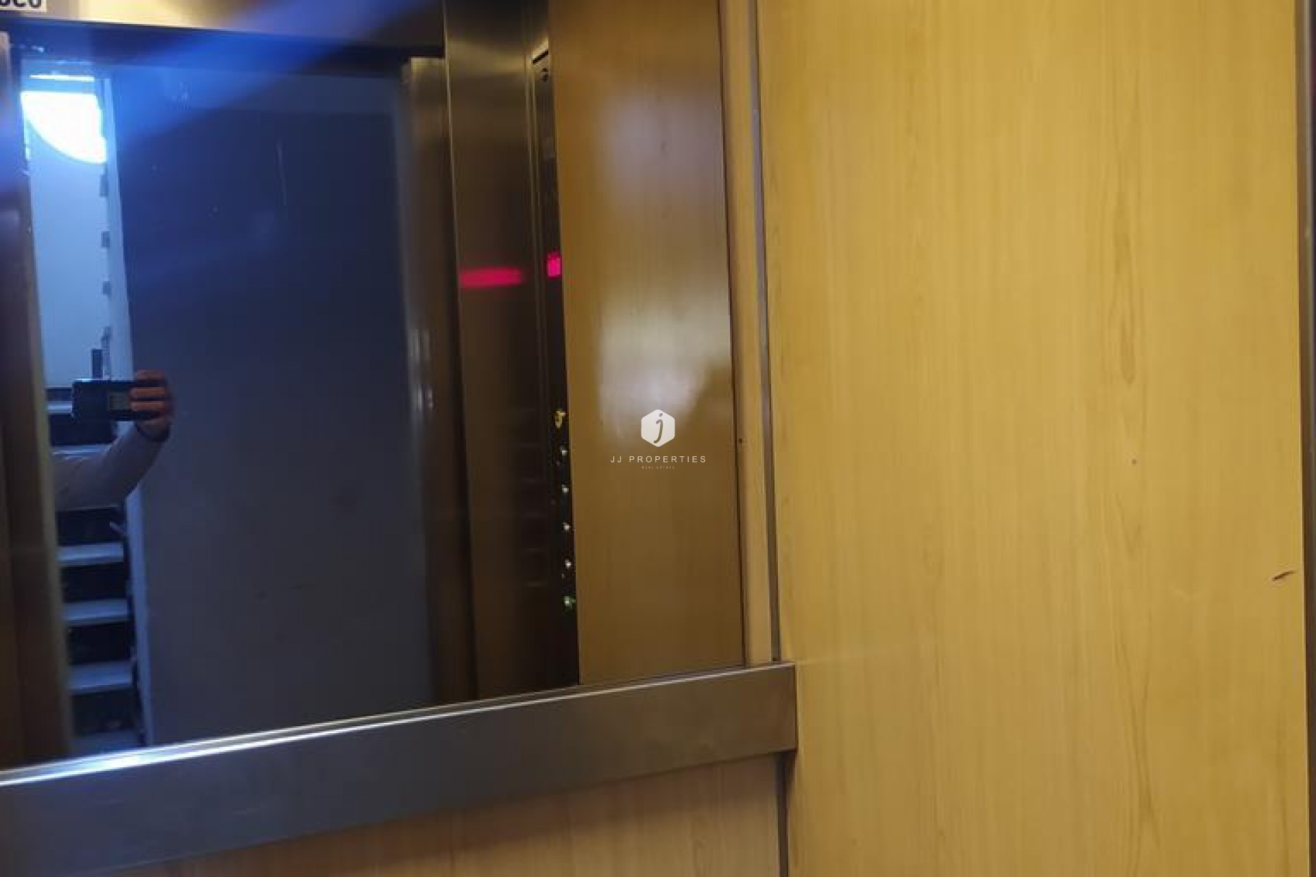 Z drugiej ręki - Mieszkanie w bloku -
Torrevieja - Punta prima