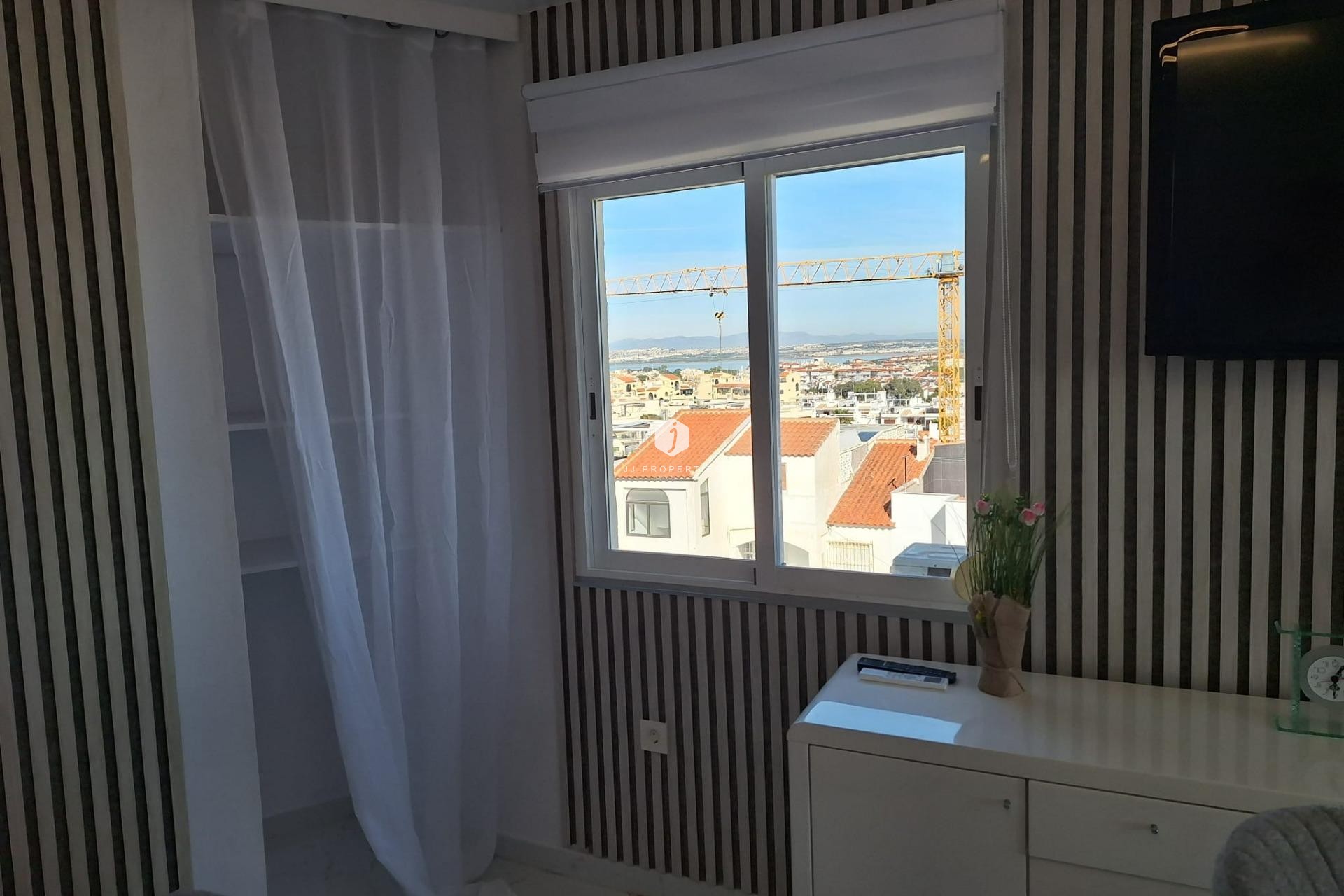 Z drugiej ręki - Mieszkanie w bloku -
Torrevieja - Torrejón