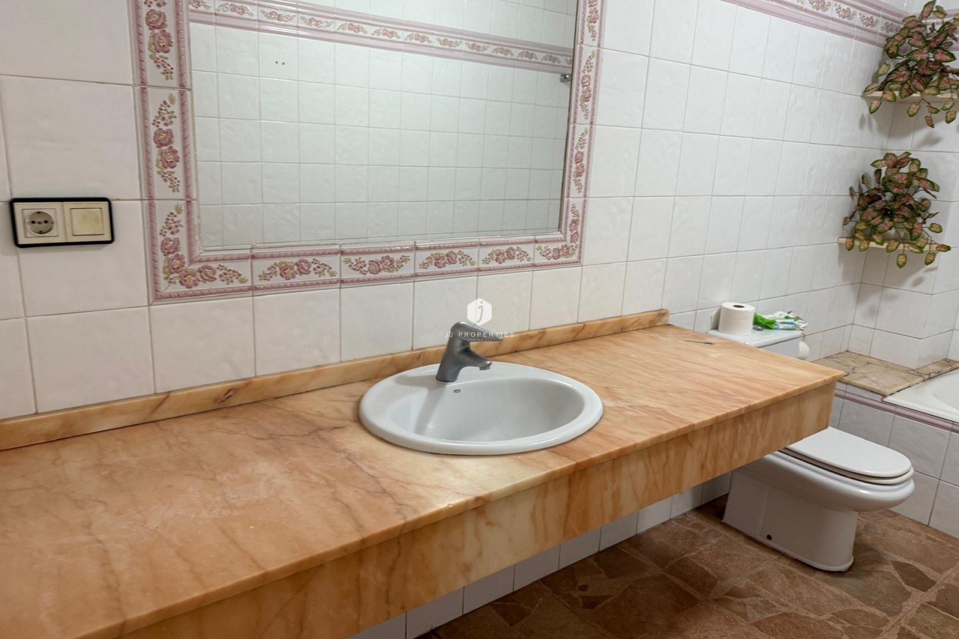 Z drugiej ręki - Mieszkanie w bloku -
Torrevieja