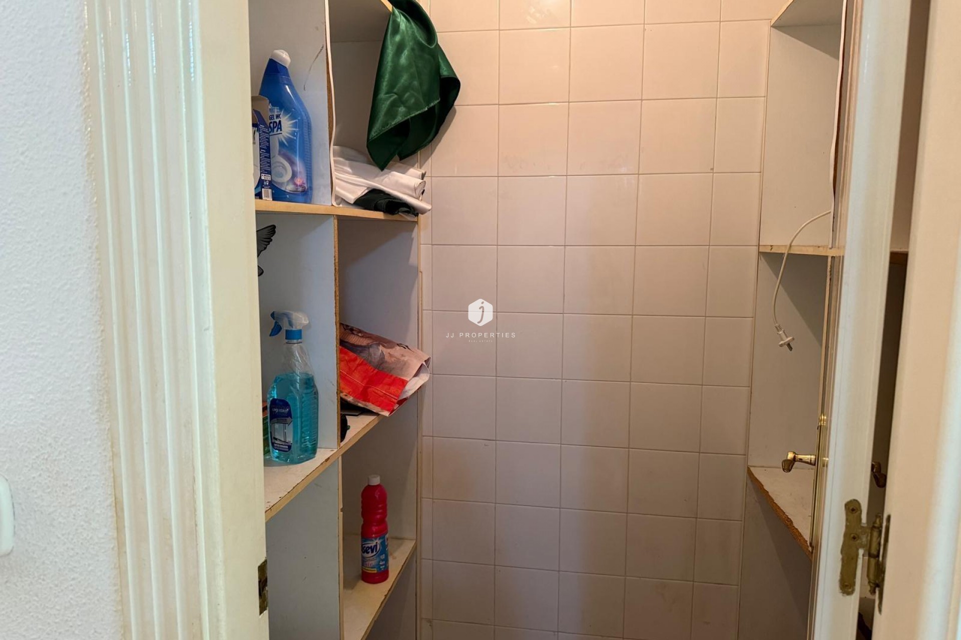 Z drugiej ręki - Mieszkanie w bloku -
Torrevieja