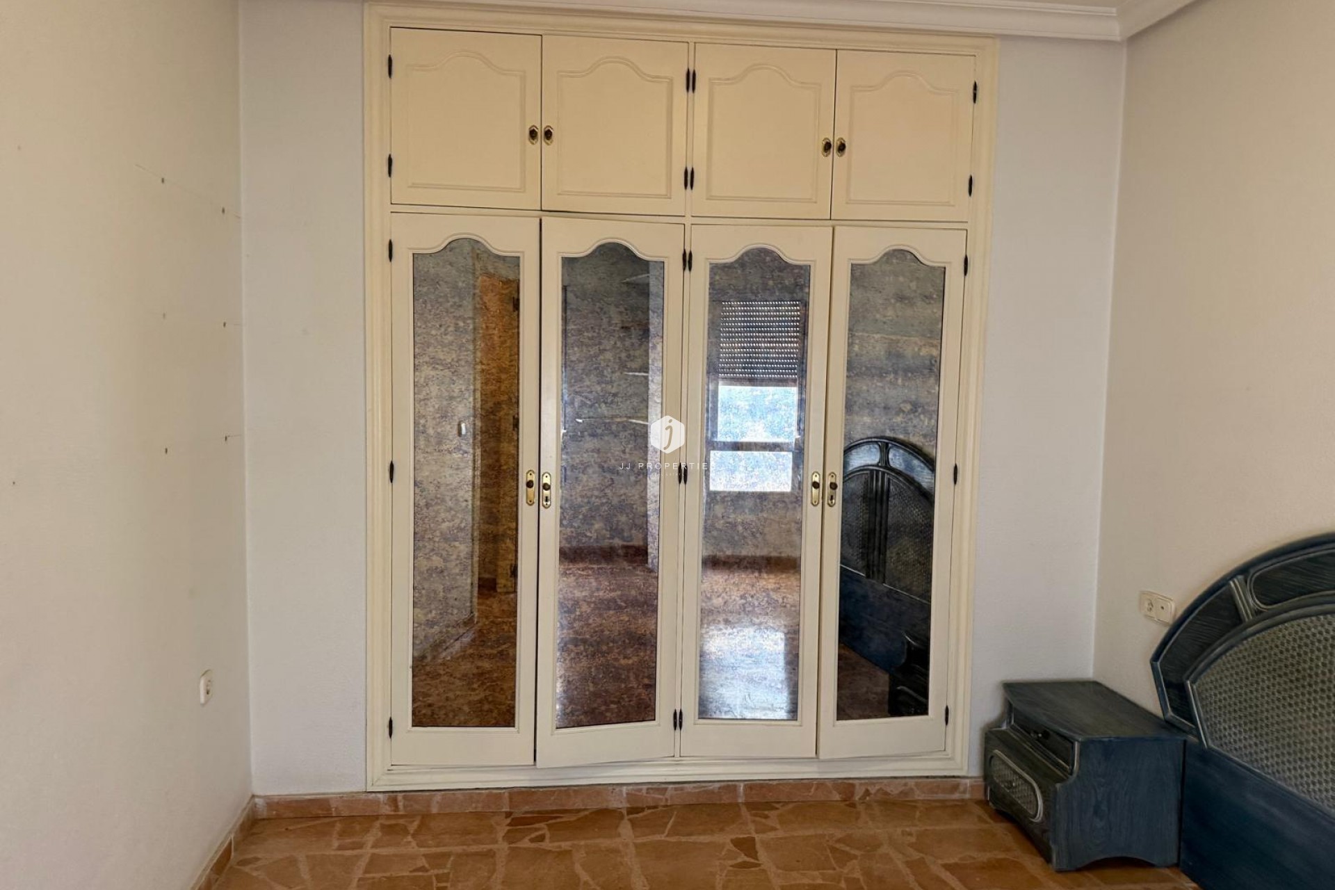 Z drugiej ręki - Mieszkanie w bloku -
Torrevieja