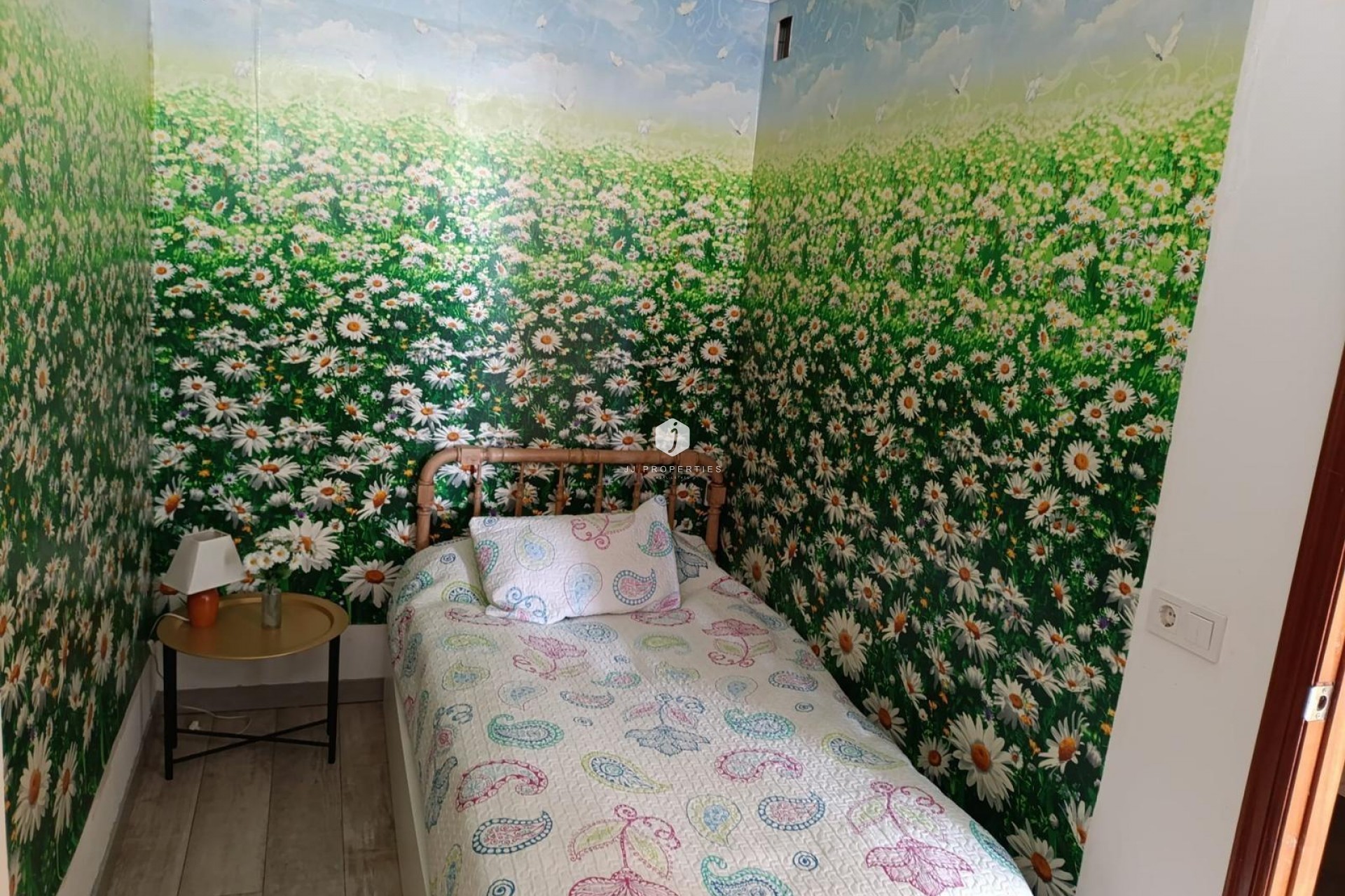 Z drugiej ręki - Mieszkanie w bloku -
Torrevieja