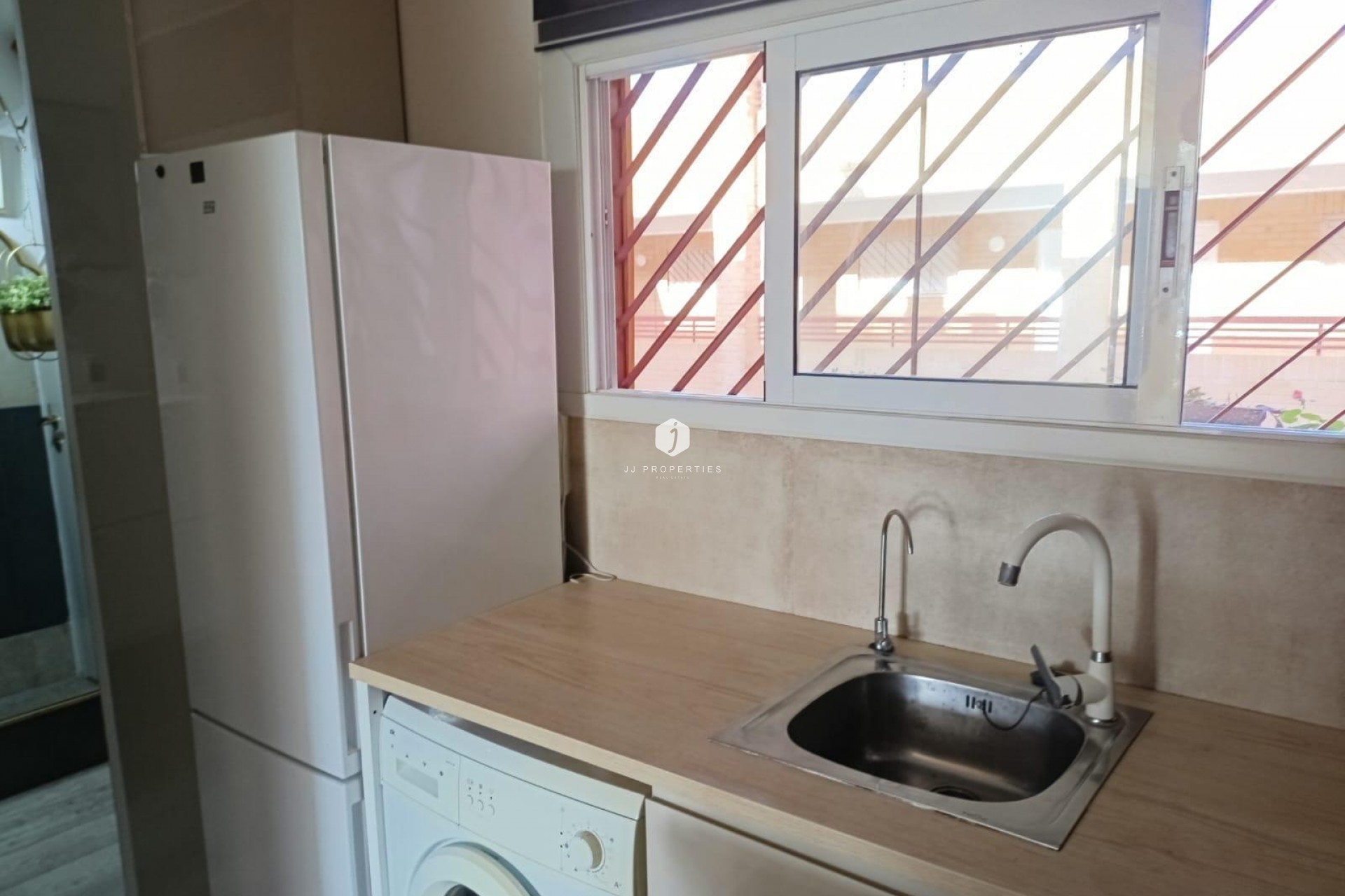 Z drugiej ręki - Mieszkanie w bloku -
Torrevieja