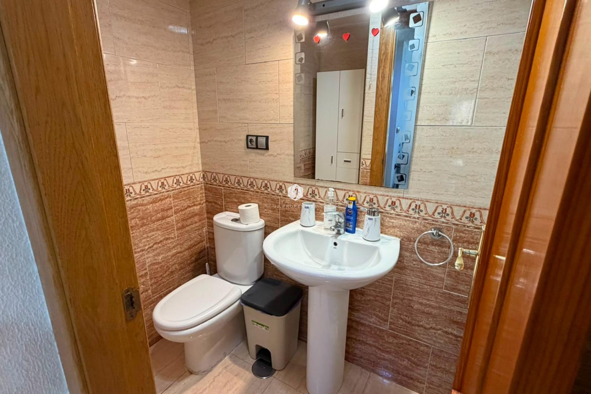 Z drugiej ręki - Mieszkanie w bloku -
Torrevieja
