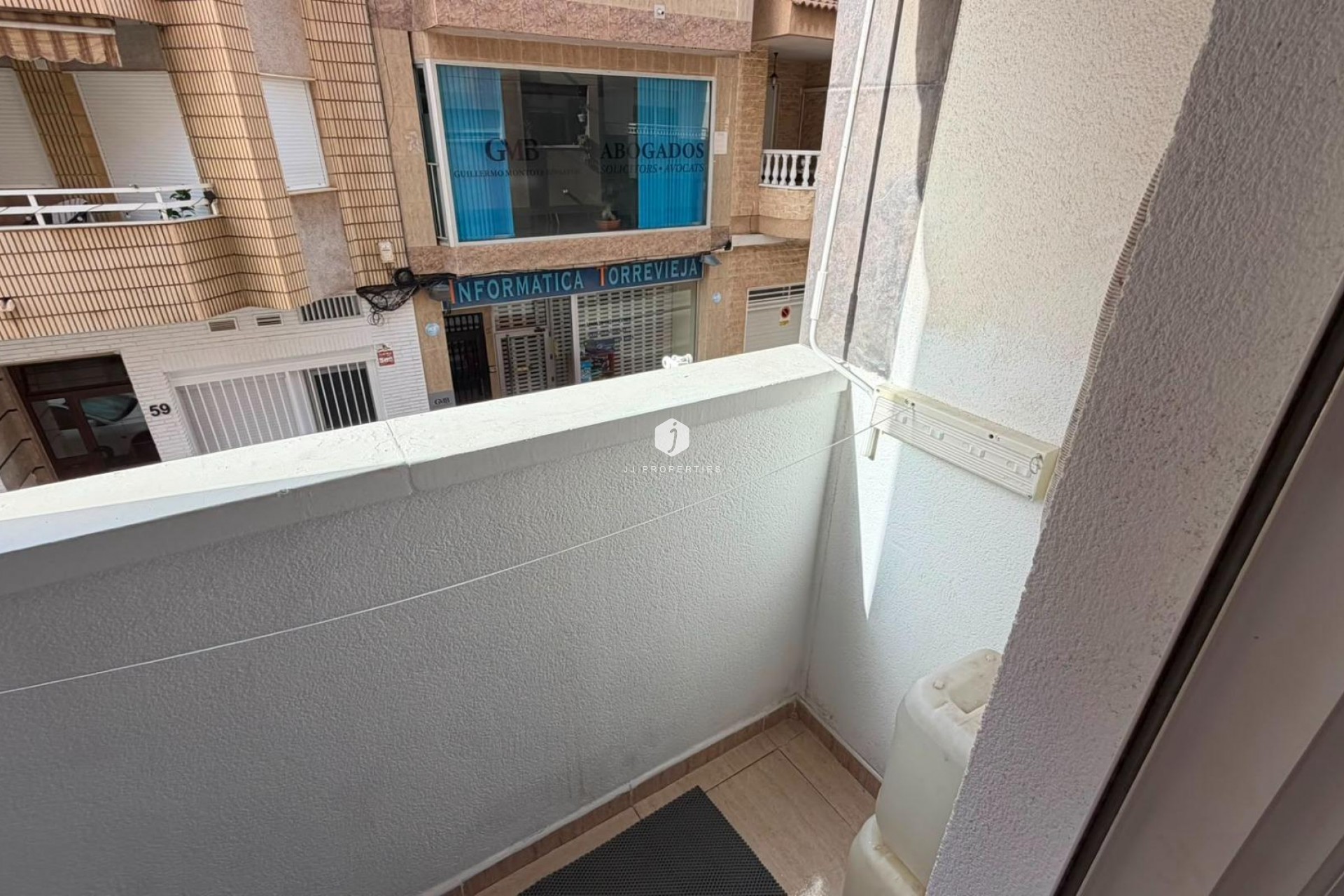 Z drugiej ręki - Mieszkanie w bloku -
Torrevieja