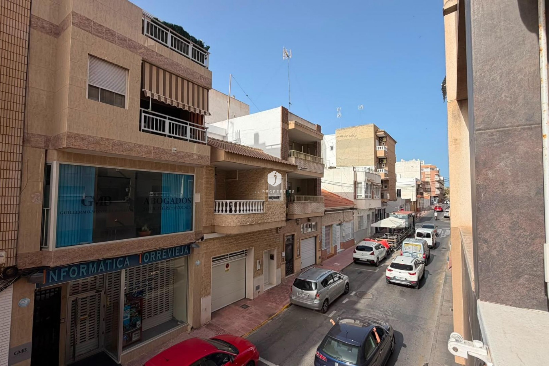 Z drugiej ręki - Mieszkanie w bloku -
Torrevieja