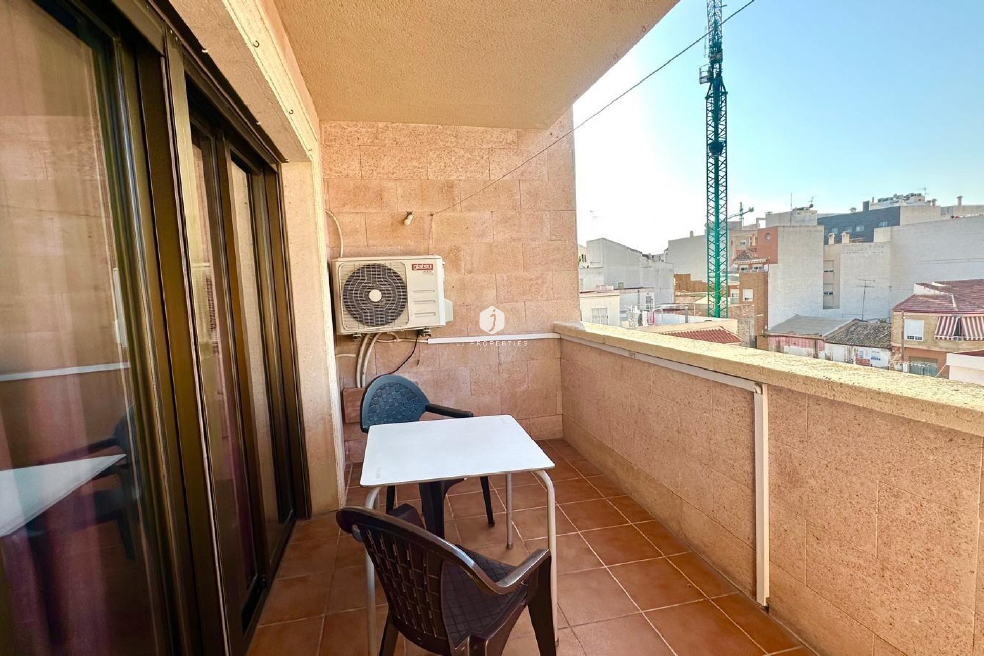 Z drugiej ręki - Mieszkanie w bloku -
Torrevieja