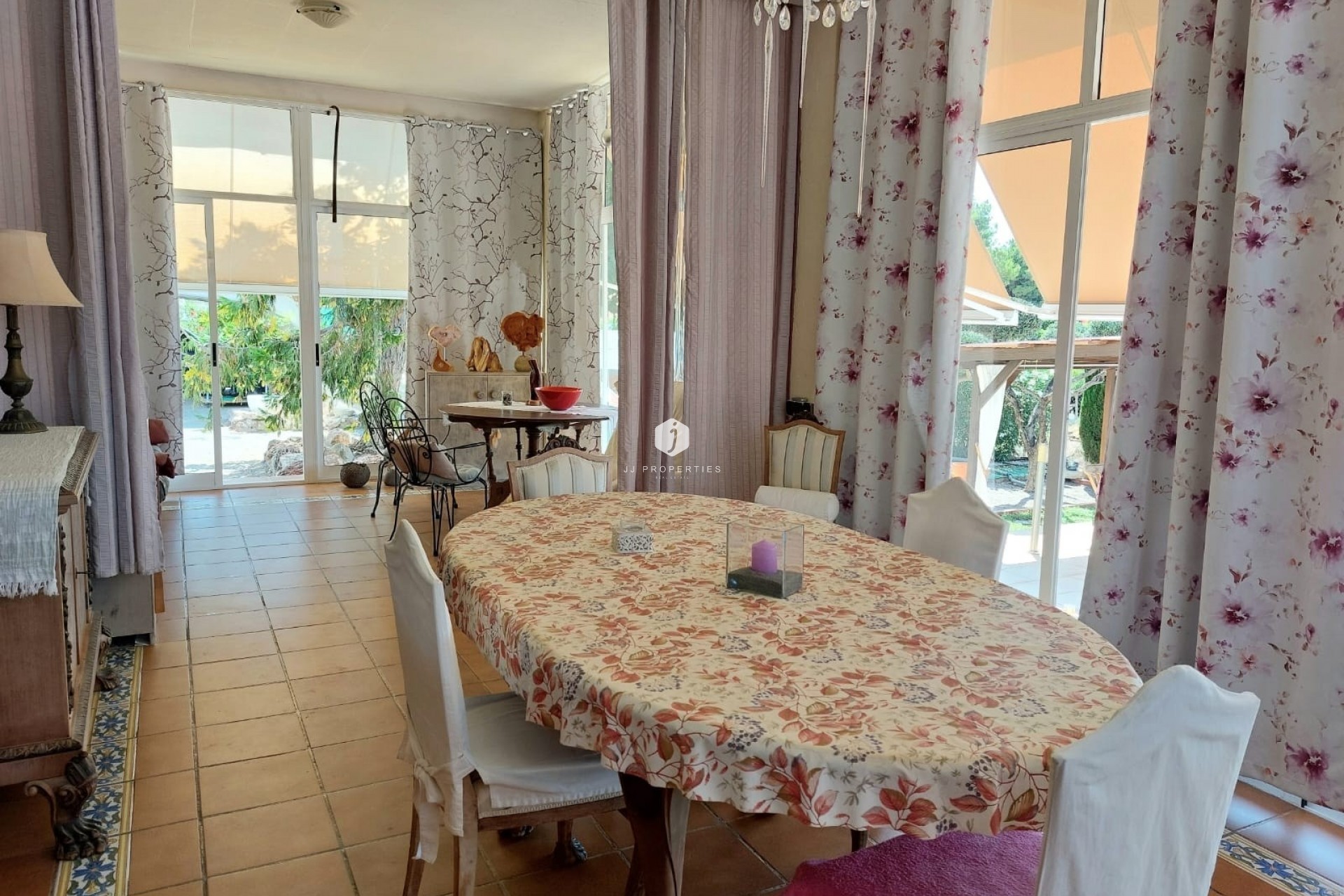 Z drugiej ręki - Nieruchomości wiejskie -
Albatera - Inland