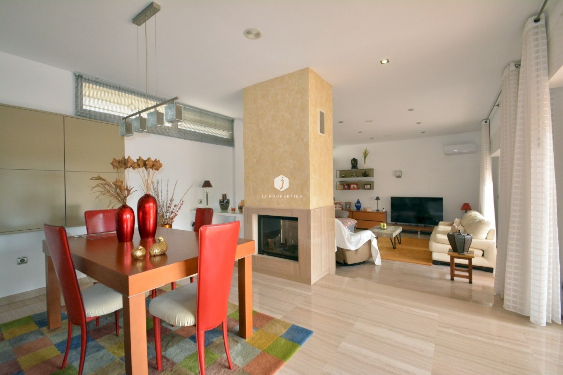 Z drugiej ręki - Nieruchomości wiejskie -
Almoradí - Inland