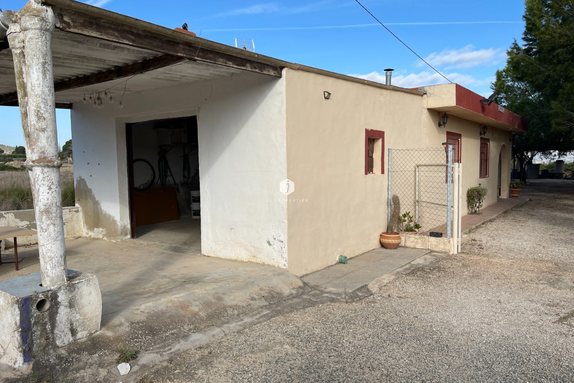 Z drugiej ręki - Nieruchomości wiejskie -
Jacarilla - Inland