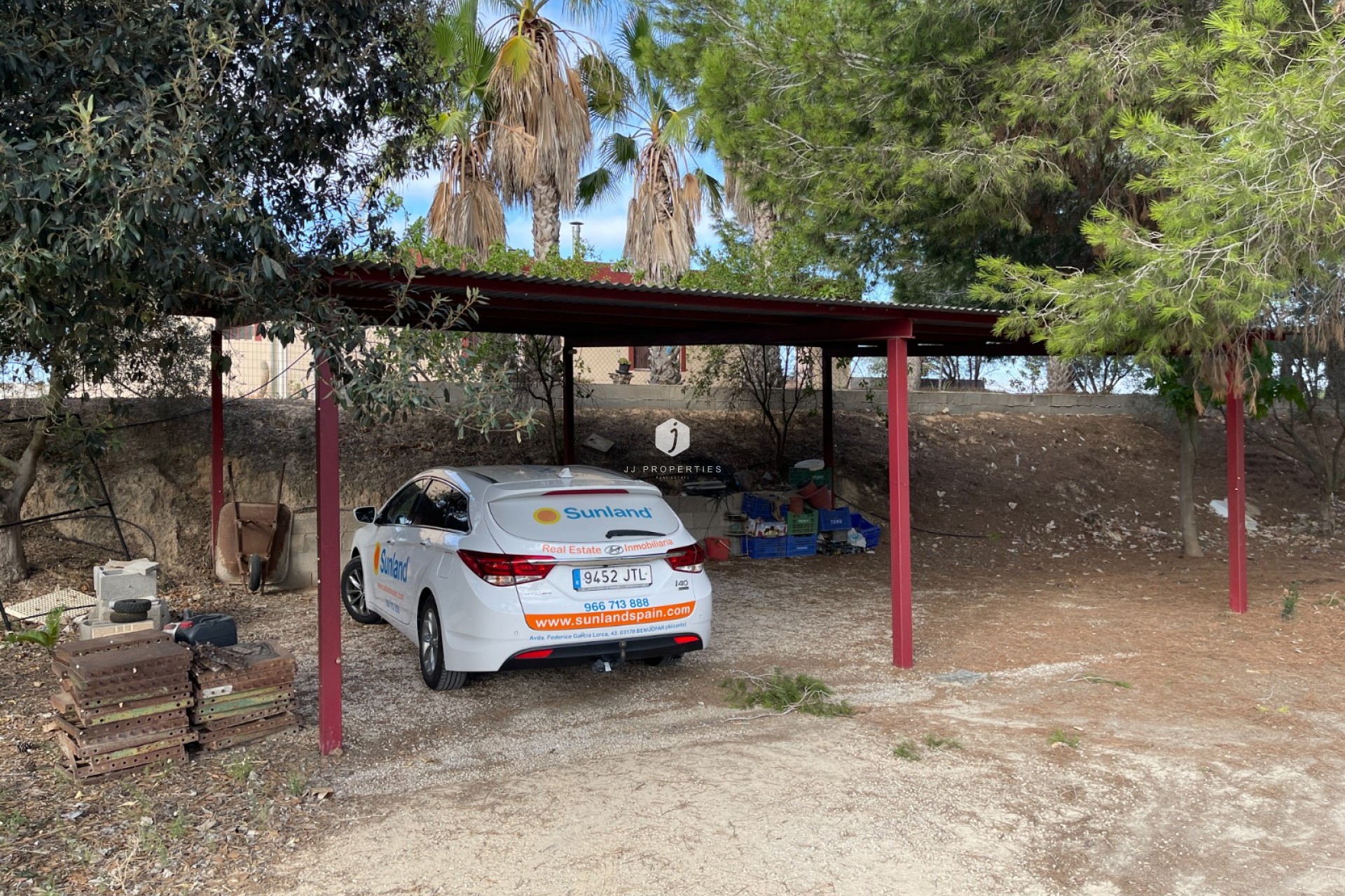 Z drugiej ręki - Nieruchomości wiejskie -
Jacarilla - Inland