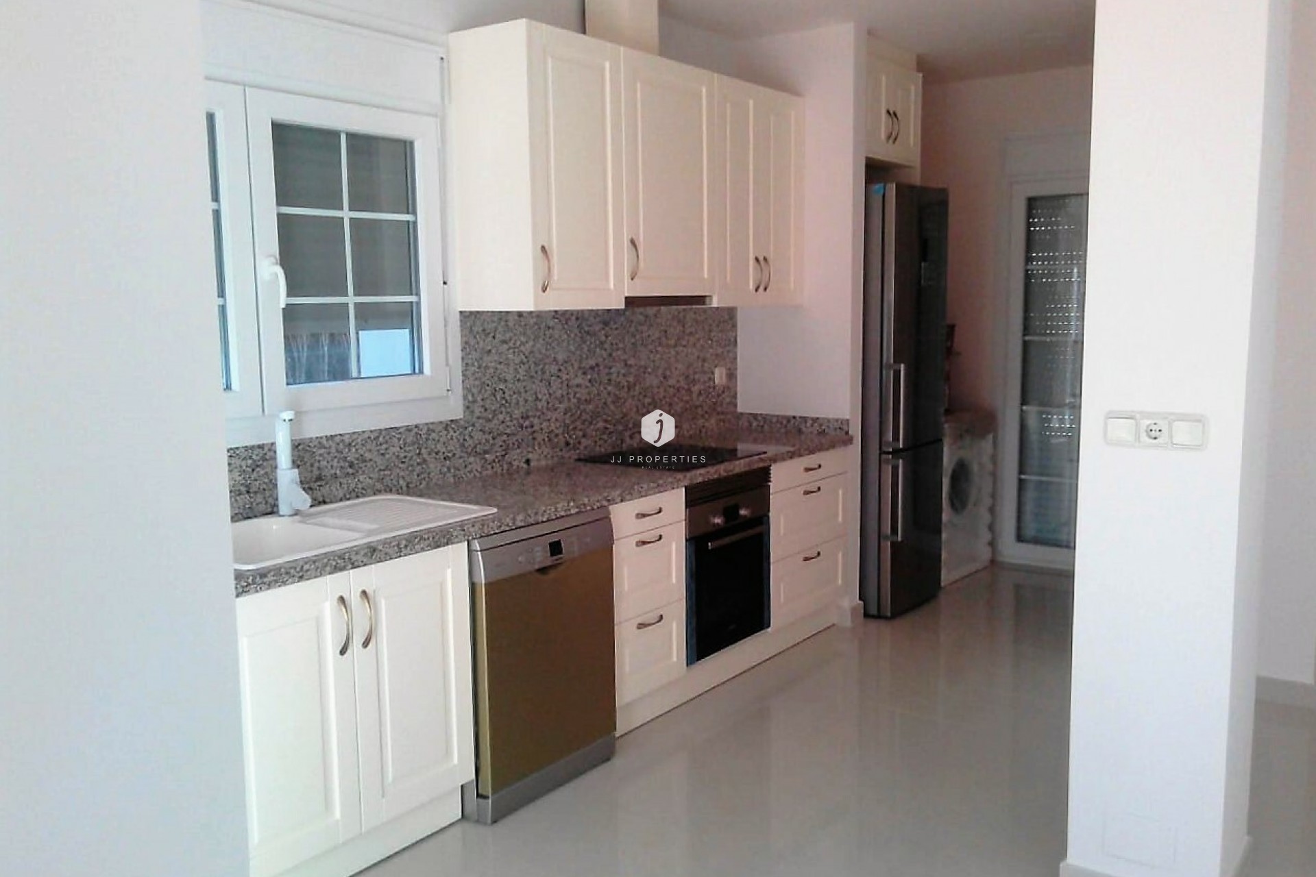 Z drugiej ręki - Szalet -
Cabo Roig - Costa Blanca