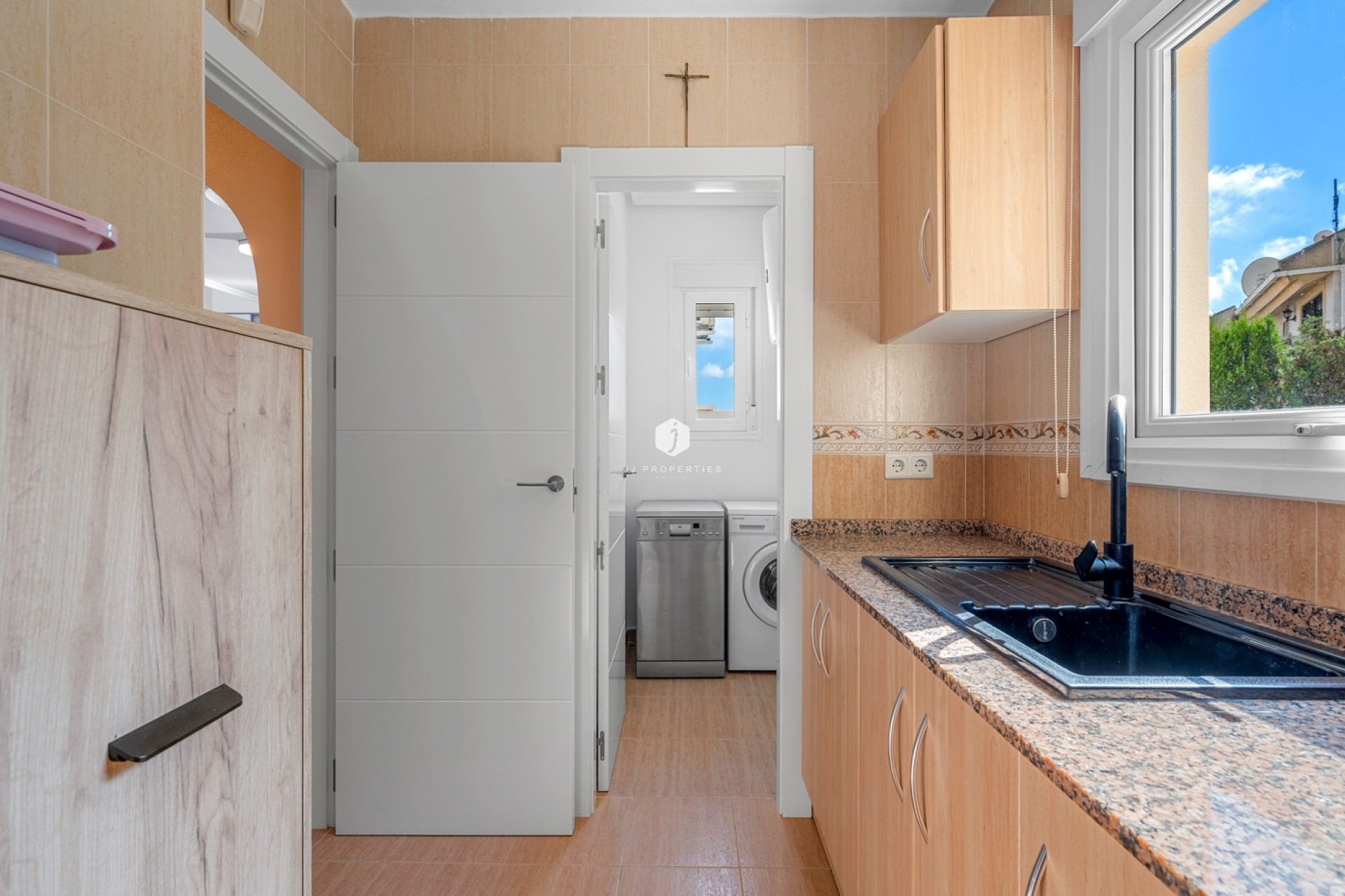 Z drugiej ręki - Szalet -
Ciudad Quesada - Costa Blanca