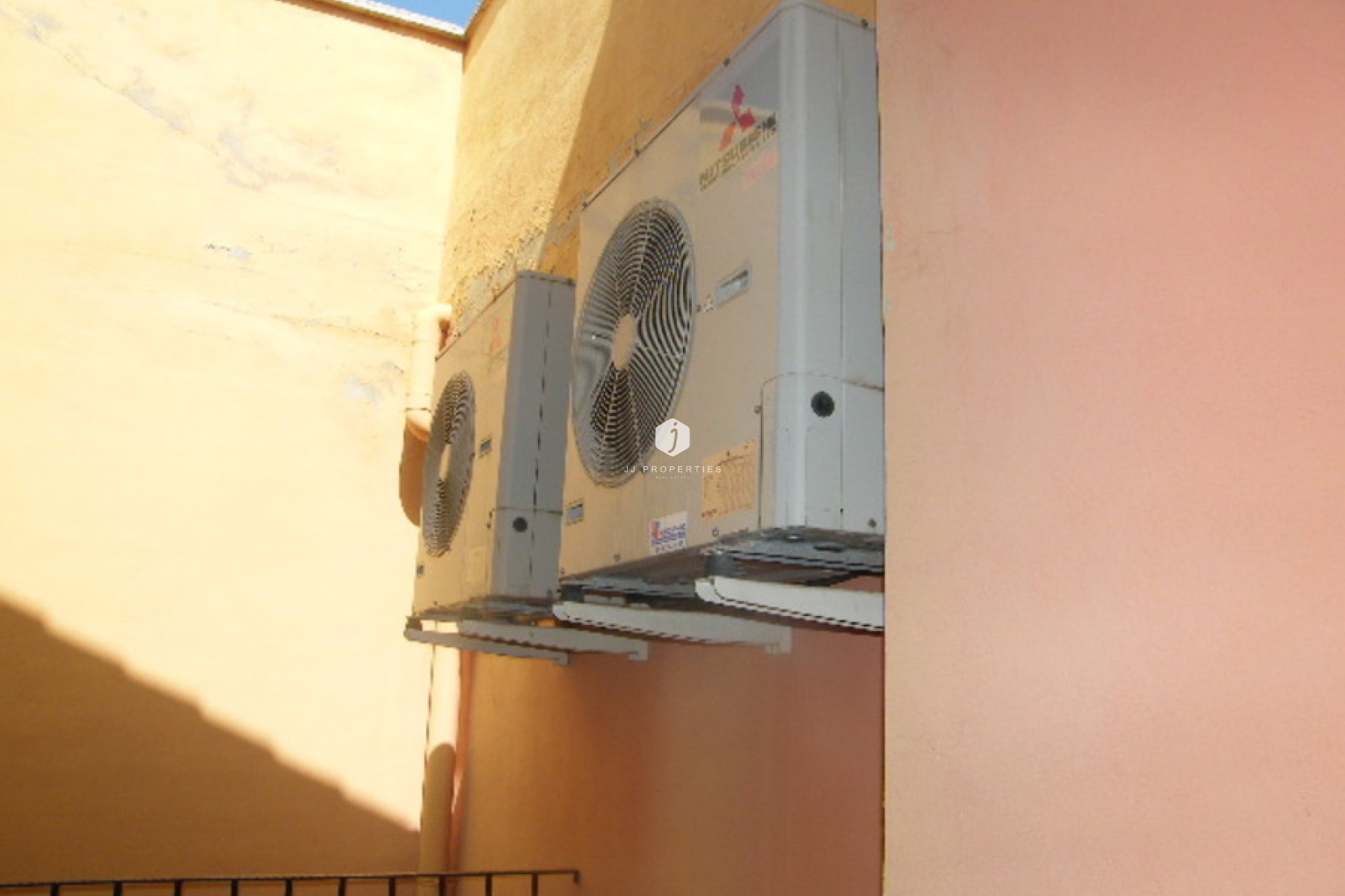 Z drugiej ręki - Szalet -
Daya Nueva - Costa Blanca