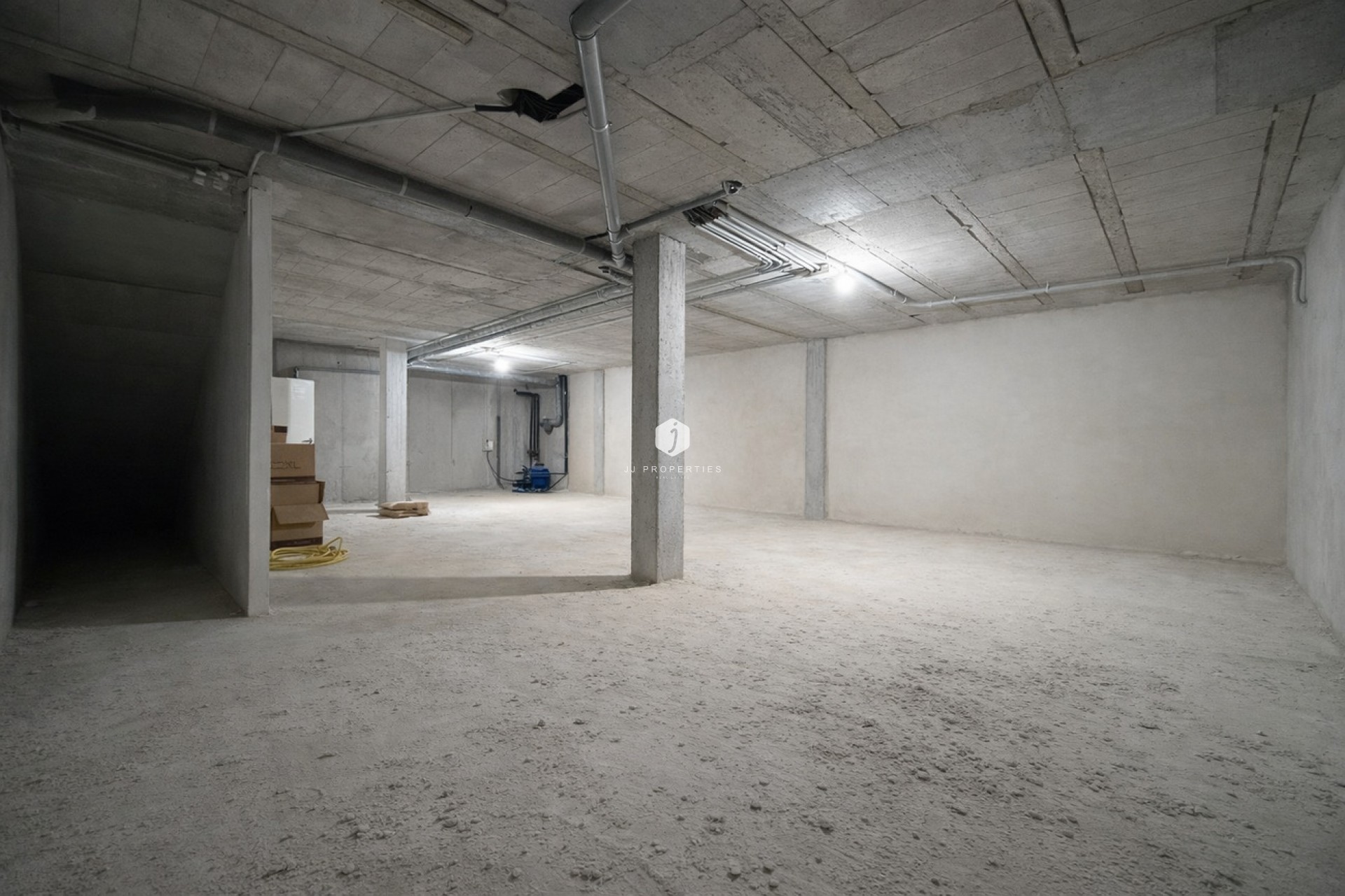 Z drugiej ręki - Szalet -
Dolores - Costa Blanca