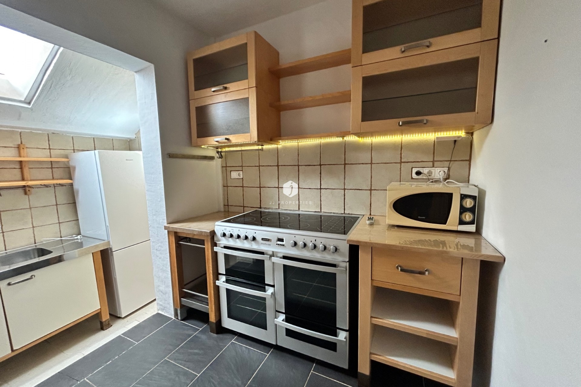 Z drugiej ręki - Szalet -
El Chaparral - Inland