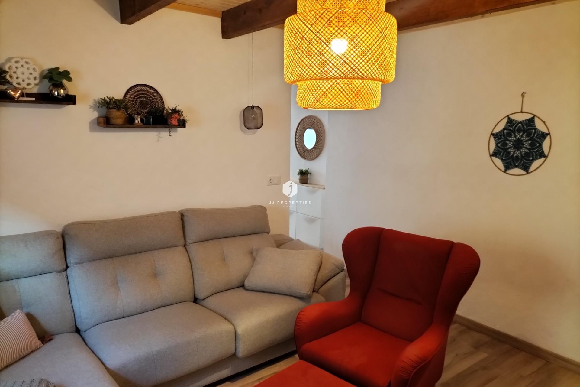 Z drugiej ręki - Szalet -
Formentera del Segura - Centro