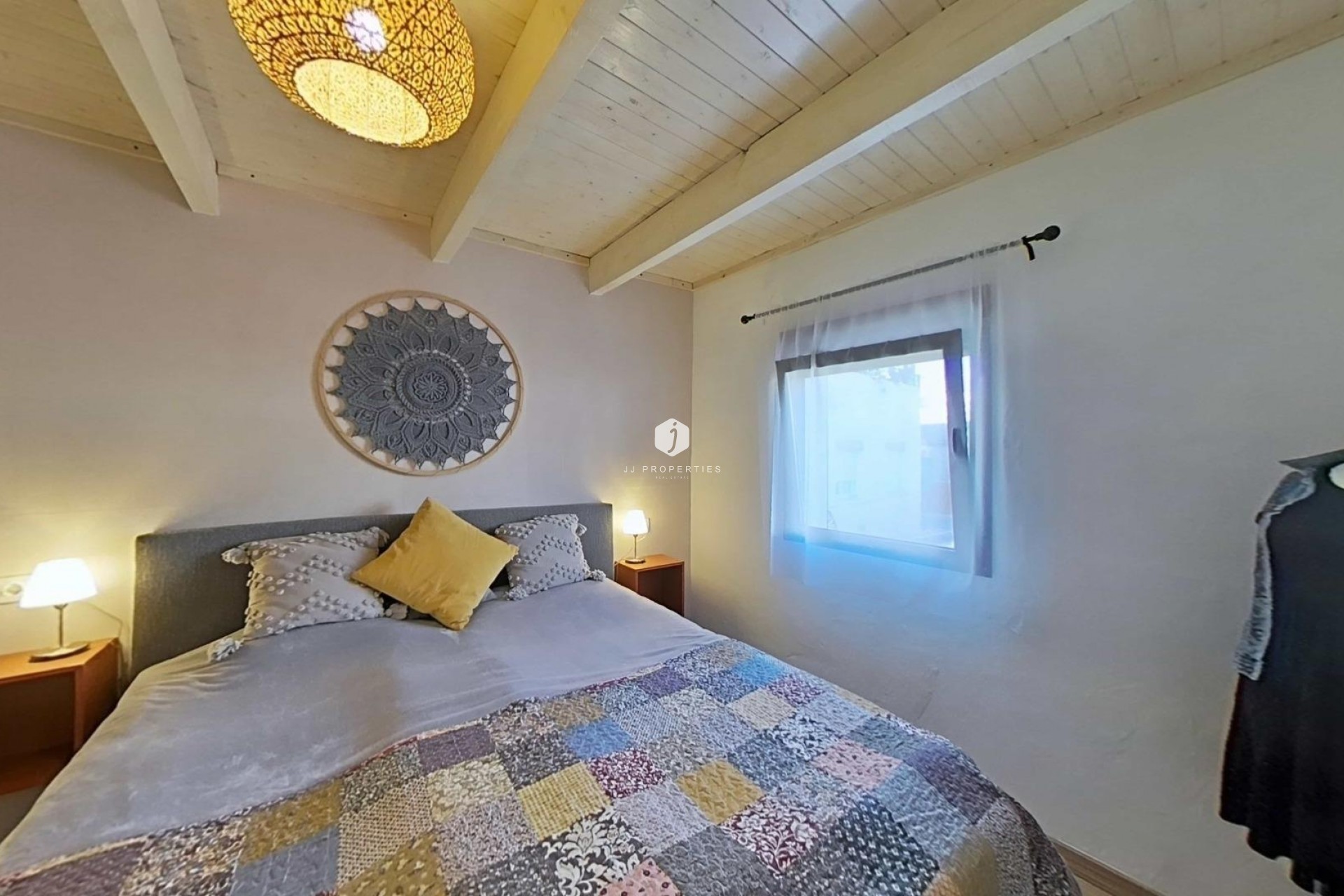 Z drugiej ręki - Szalet -
Formentera del Segura - Centro