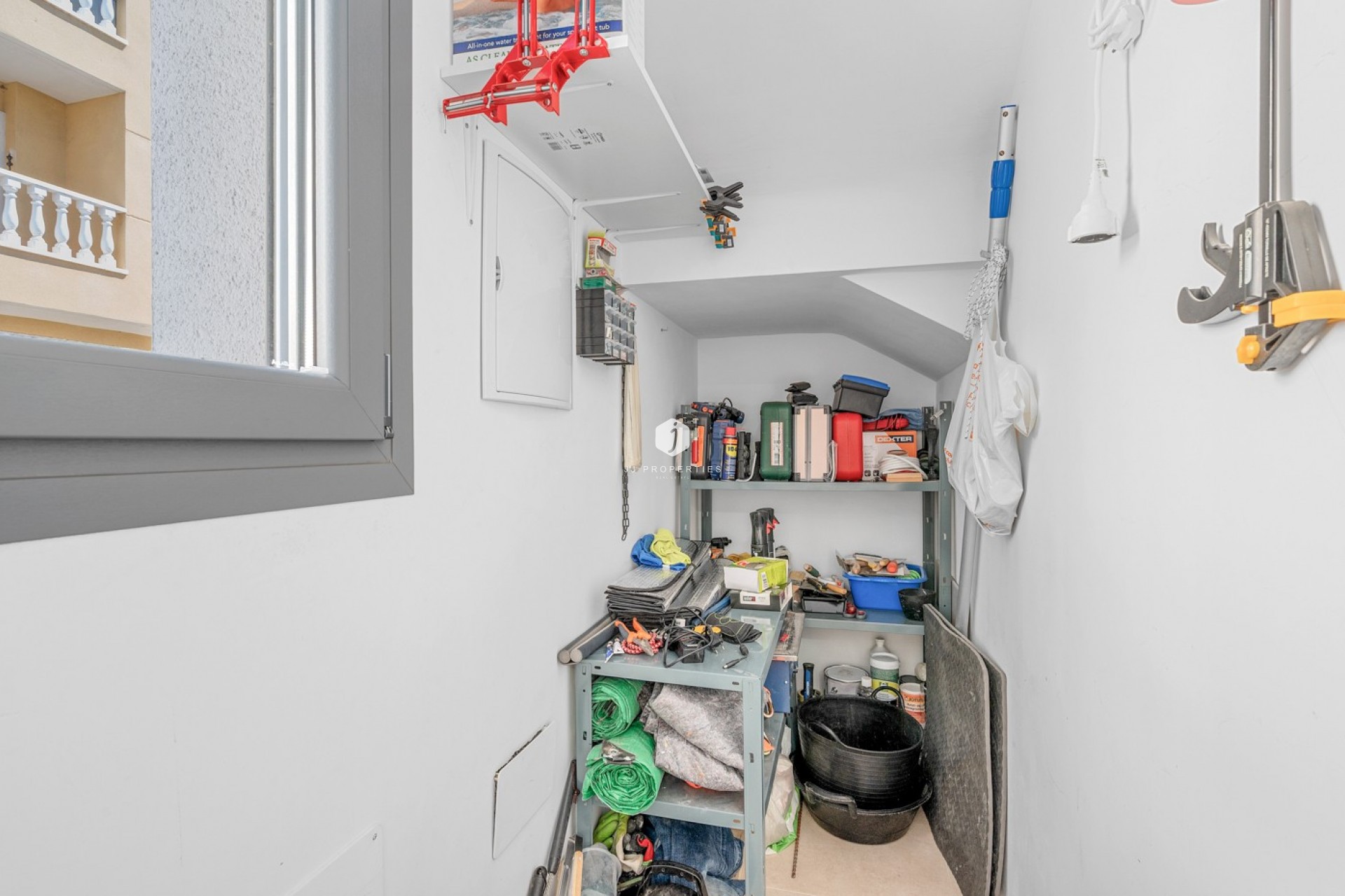 Z drugiej ręki - Szalet -
Formentera del Segura - Costa Blanca