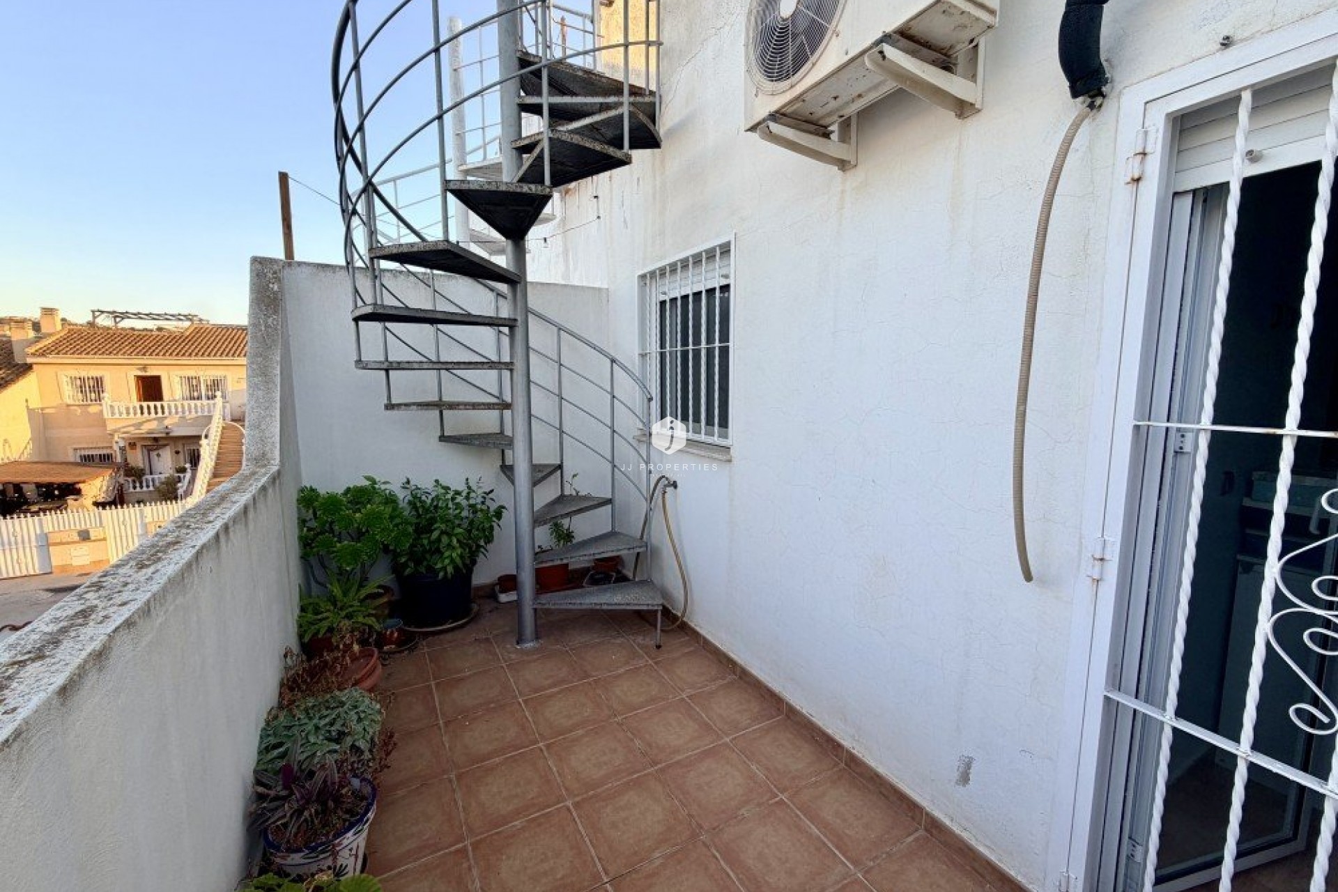 Z drugiej ręki - Szalet -
Formentera del Segura - Costa Blanca