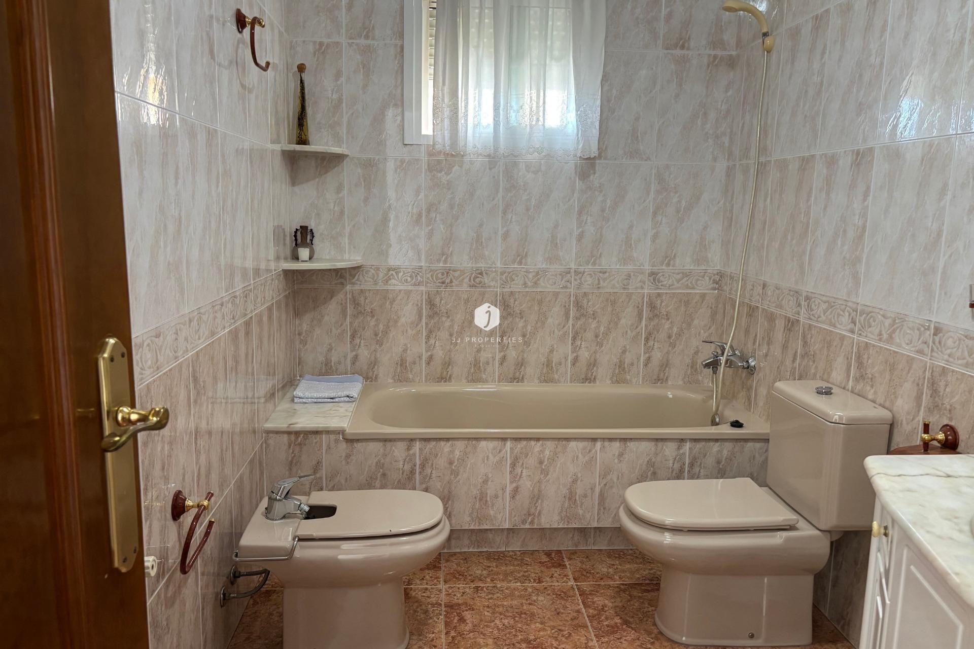 Z drugiej ręki - Szalet -
Formentera del Segura - Pueblo 5