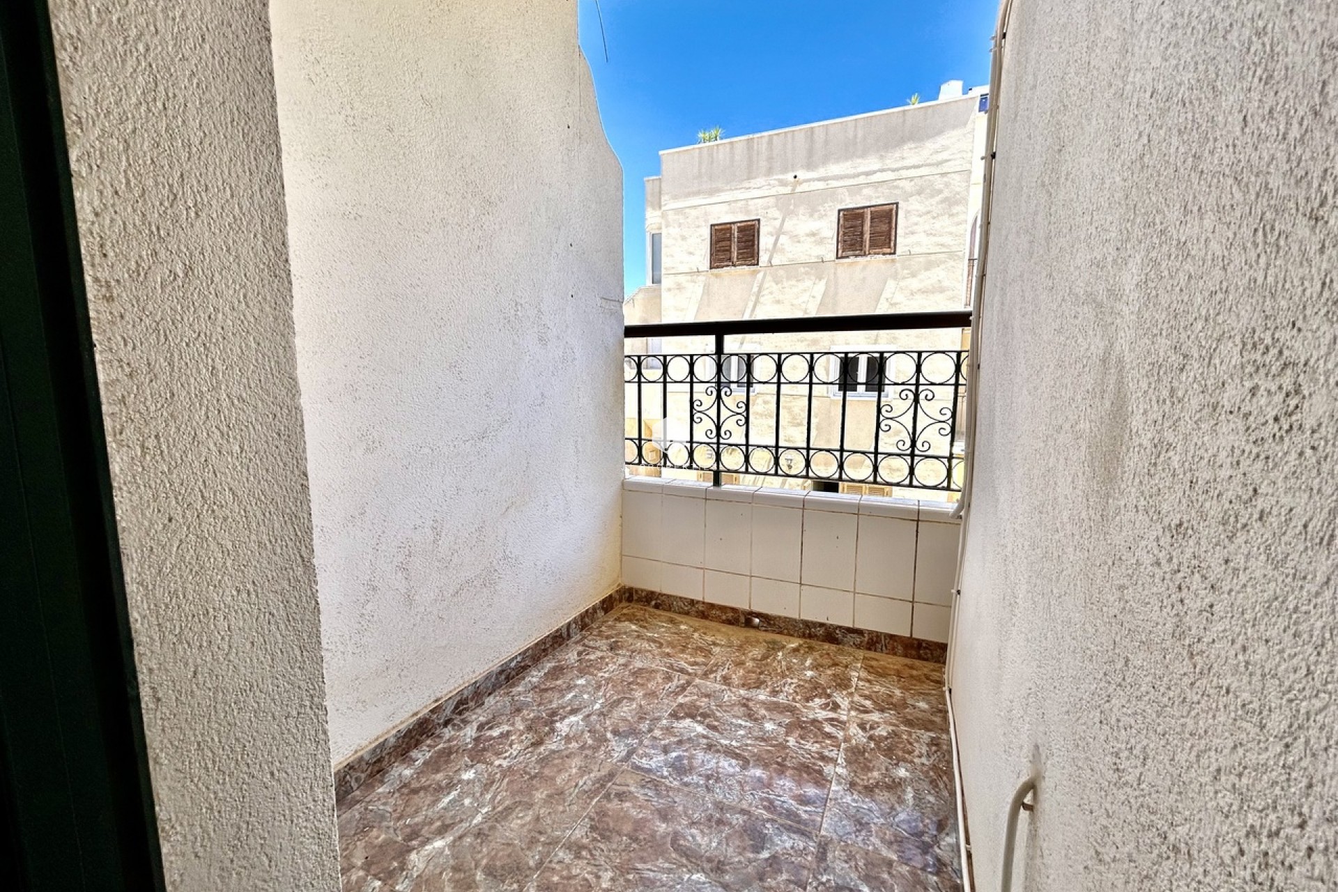 Z drugiej ręki - Szalet -
La Zenia - Costa Blanca