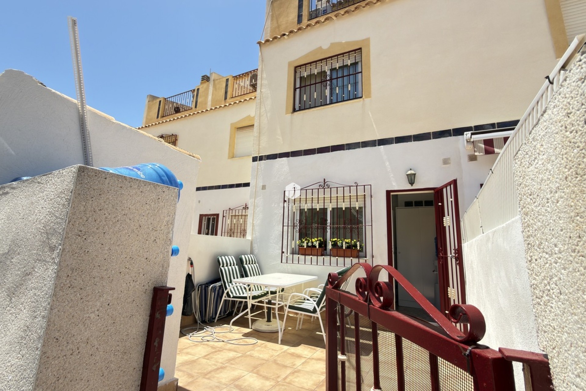 Z drugiej ręki - Szalet -
La Zenia - Costa Blanca