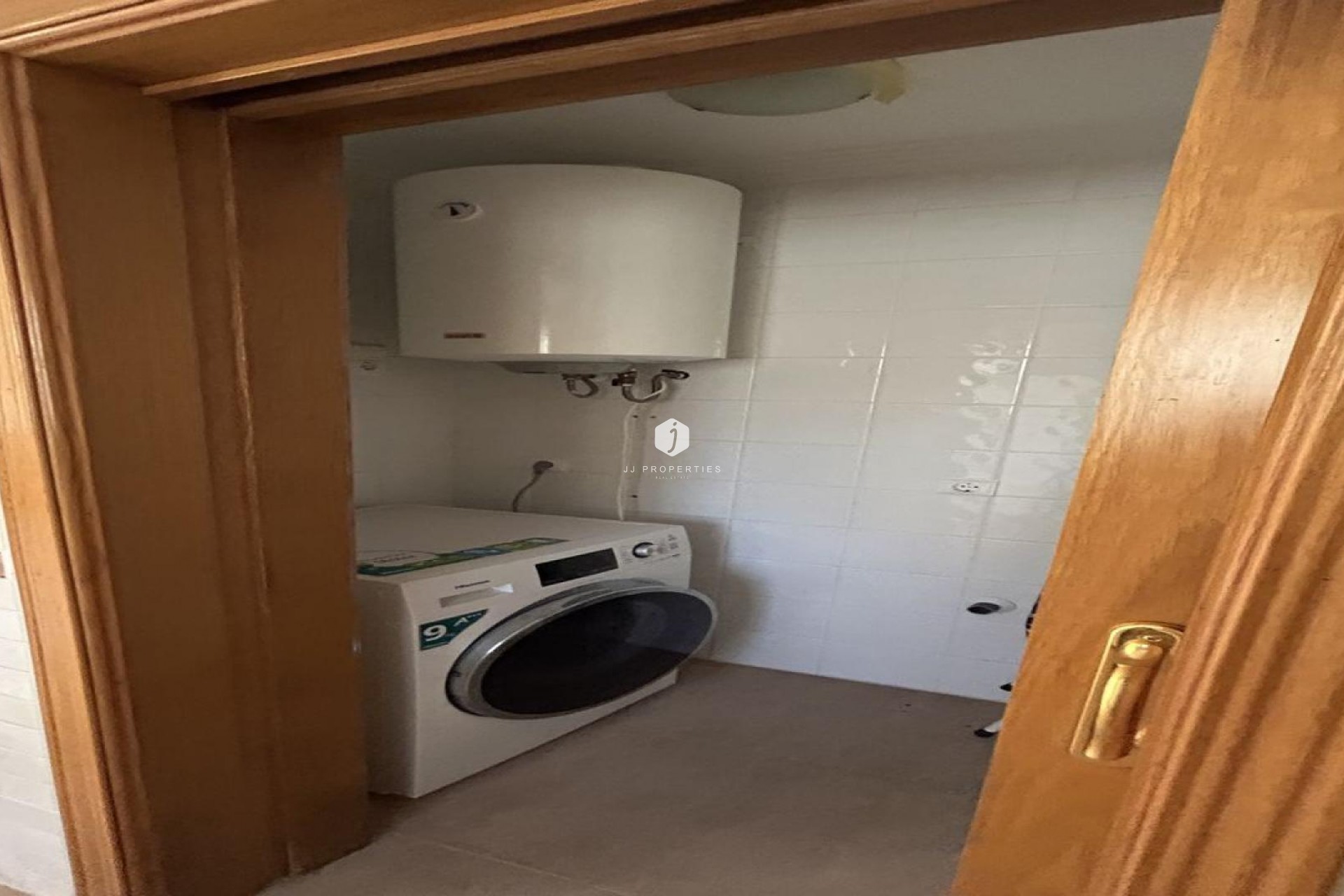 Z drugiej ręki - Szalet -
Los Altos - Costa Blanca