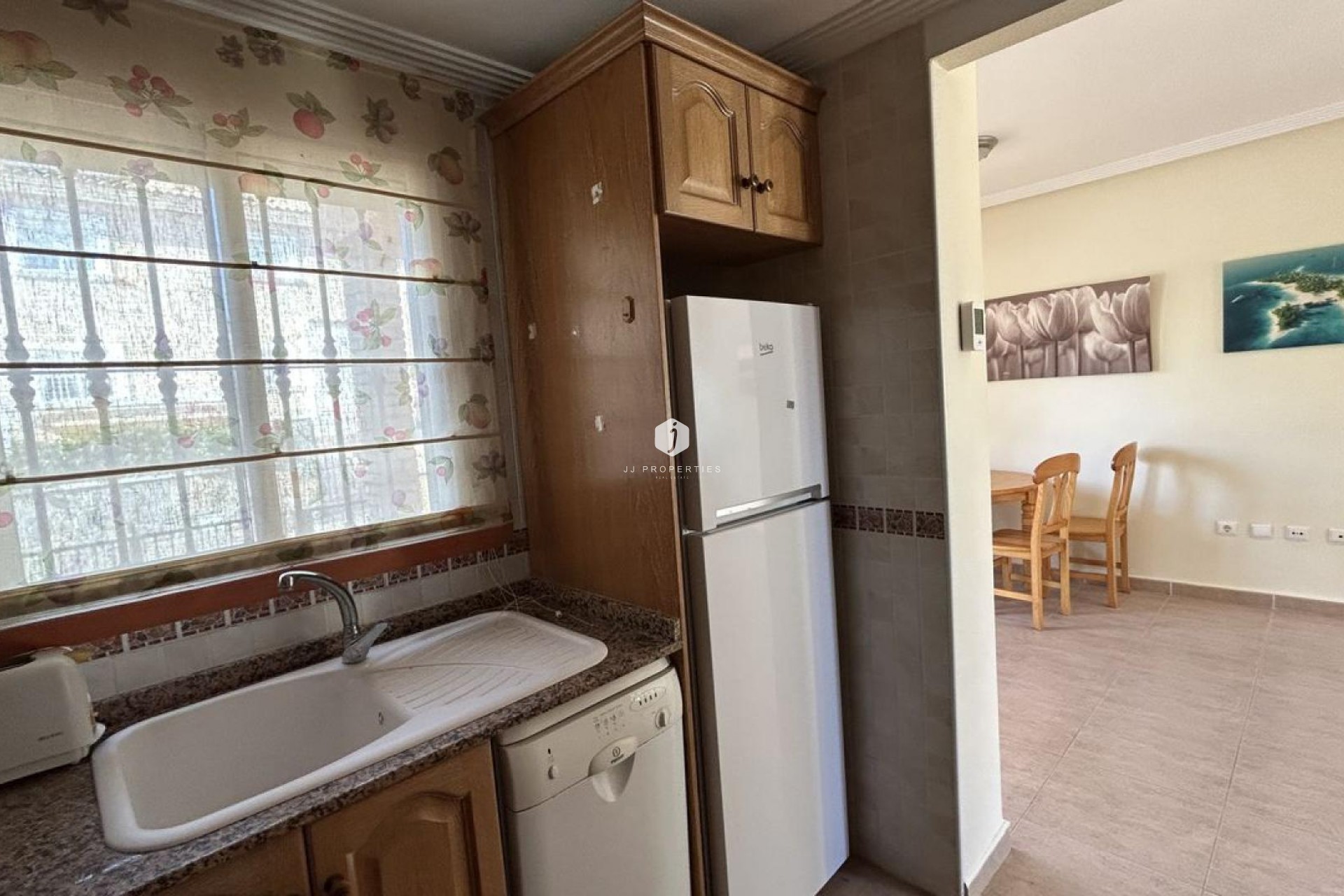 Z drugiej ręki - Szalet -
Los Altos - Costa Blanca