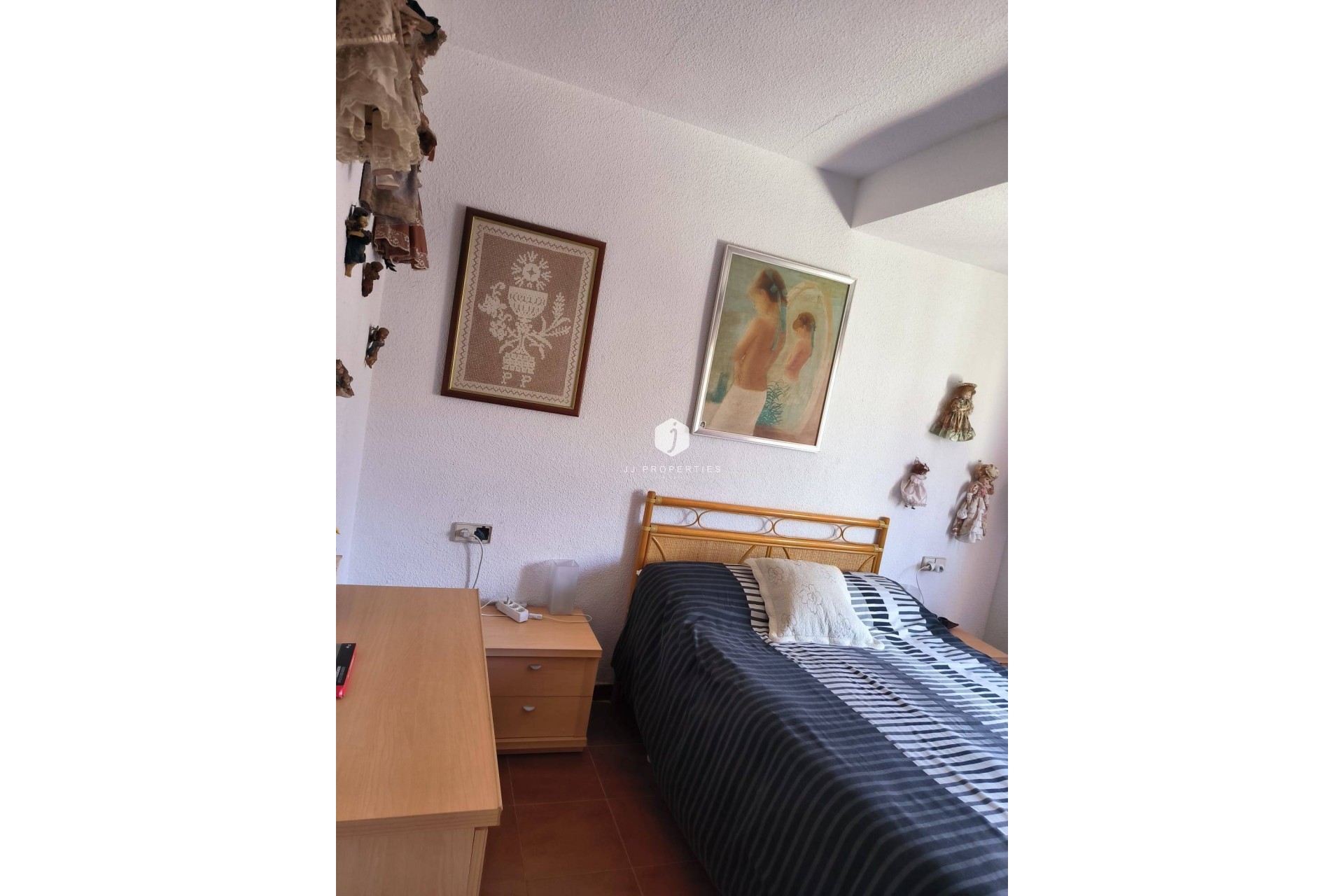 Z drugiej ręki - Szalet -
Orihuela Costa - Cabo Roig