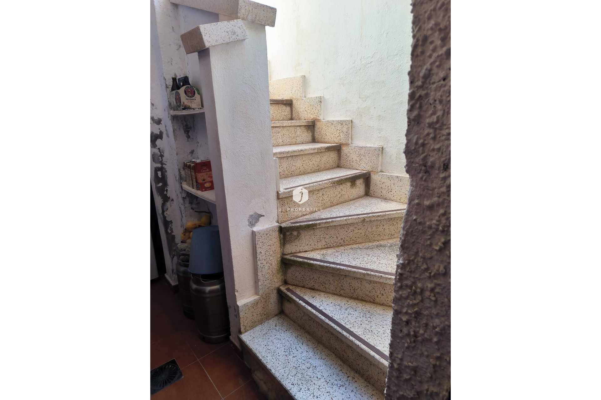 Z drugiej ręki - Szalet -
Orihuela Costa - Cabo Roig