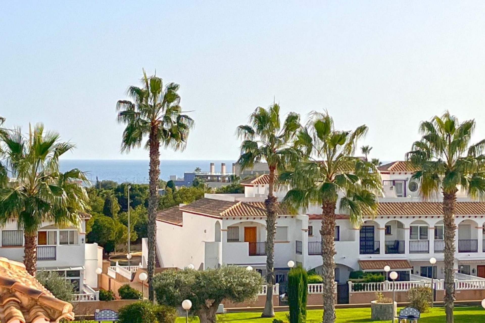 Z drugiej ręki - Szalet -
Orihuela Costa - Costa Blanca